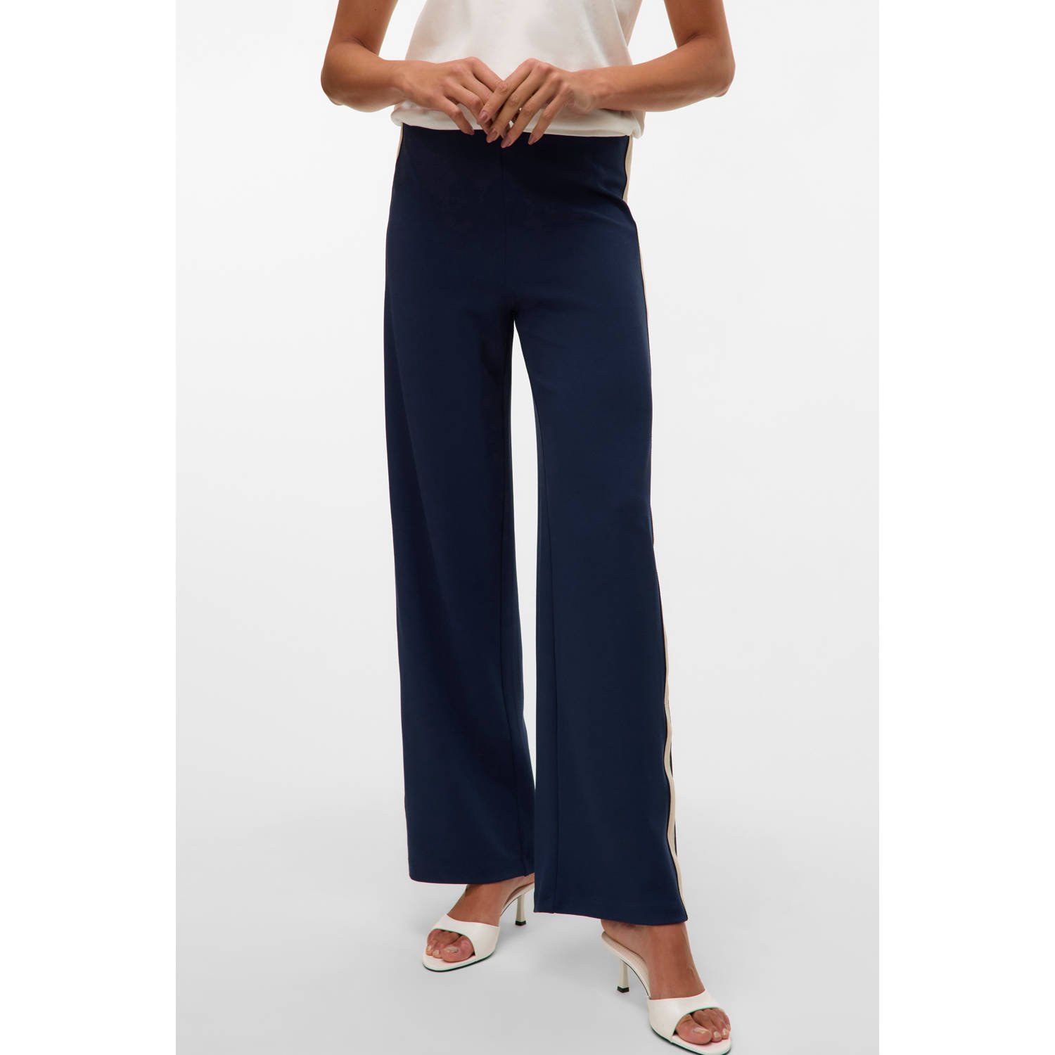 Vero Moda Wide leg sweatpants met contraststrepen model 'BERLIN'