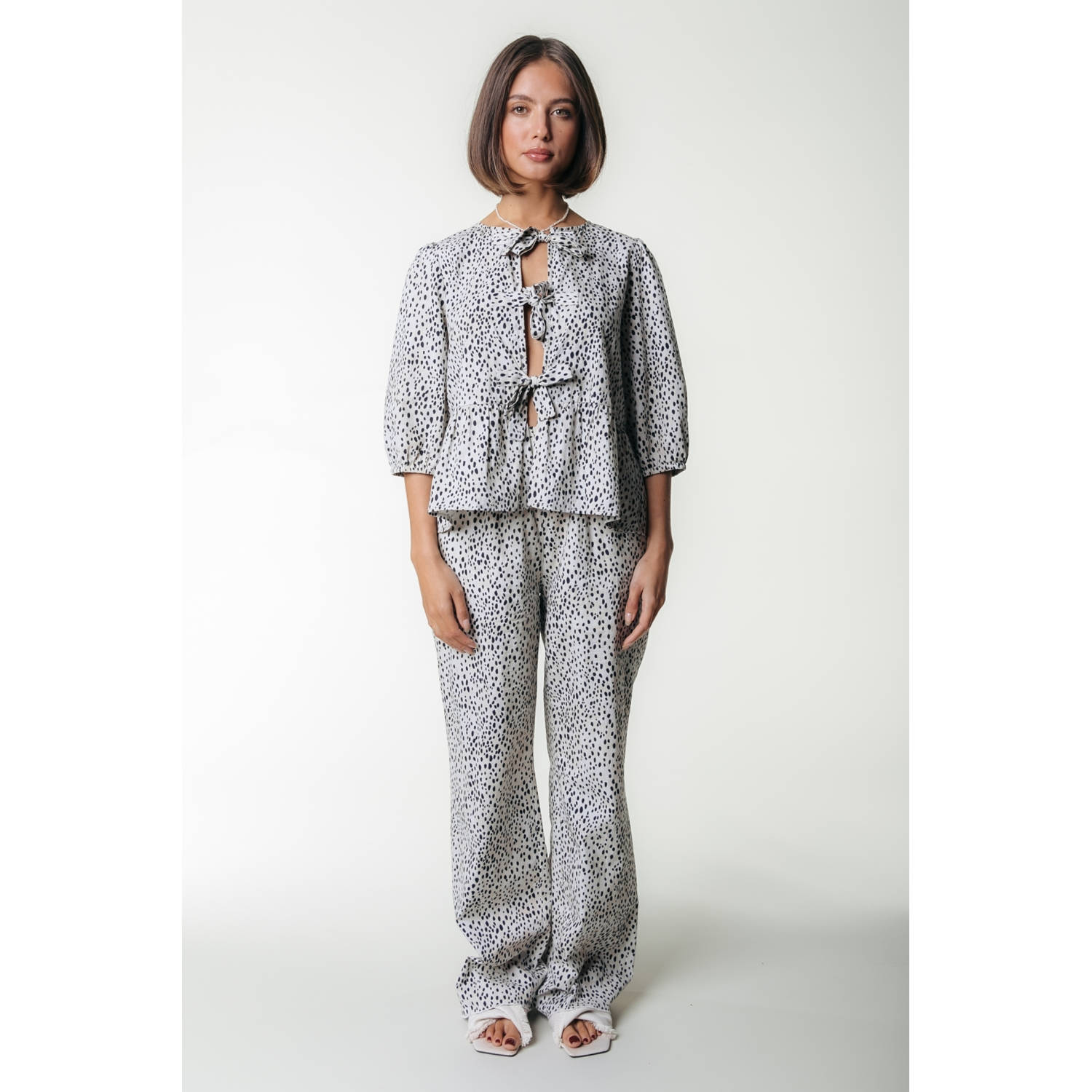 Colourful Rebel straight regular waist broek ecru