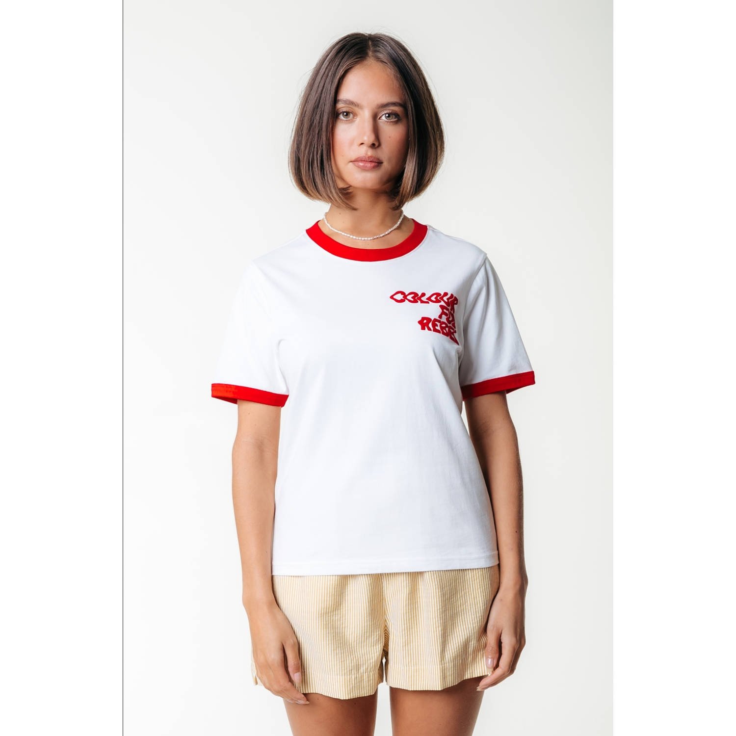 COLOURFUL REBEL Dames Tops & T-shirts Logo Wave Ringer Boxy Tee Rood