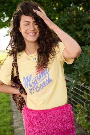 T-shirt lichtgeel