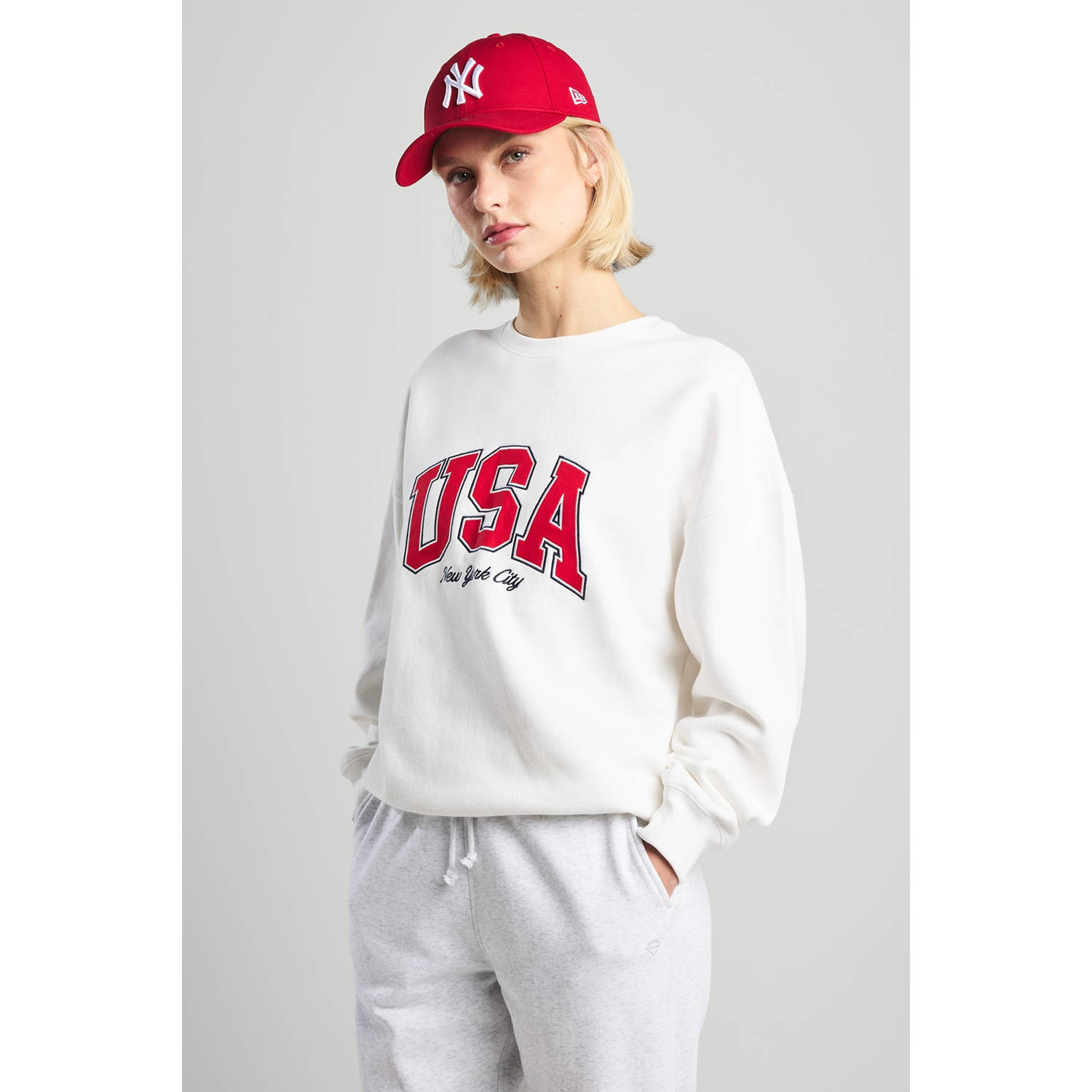 America Today sweater ecru
