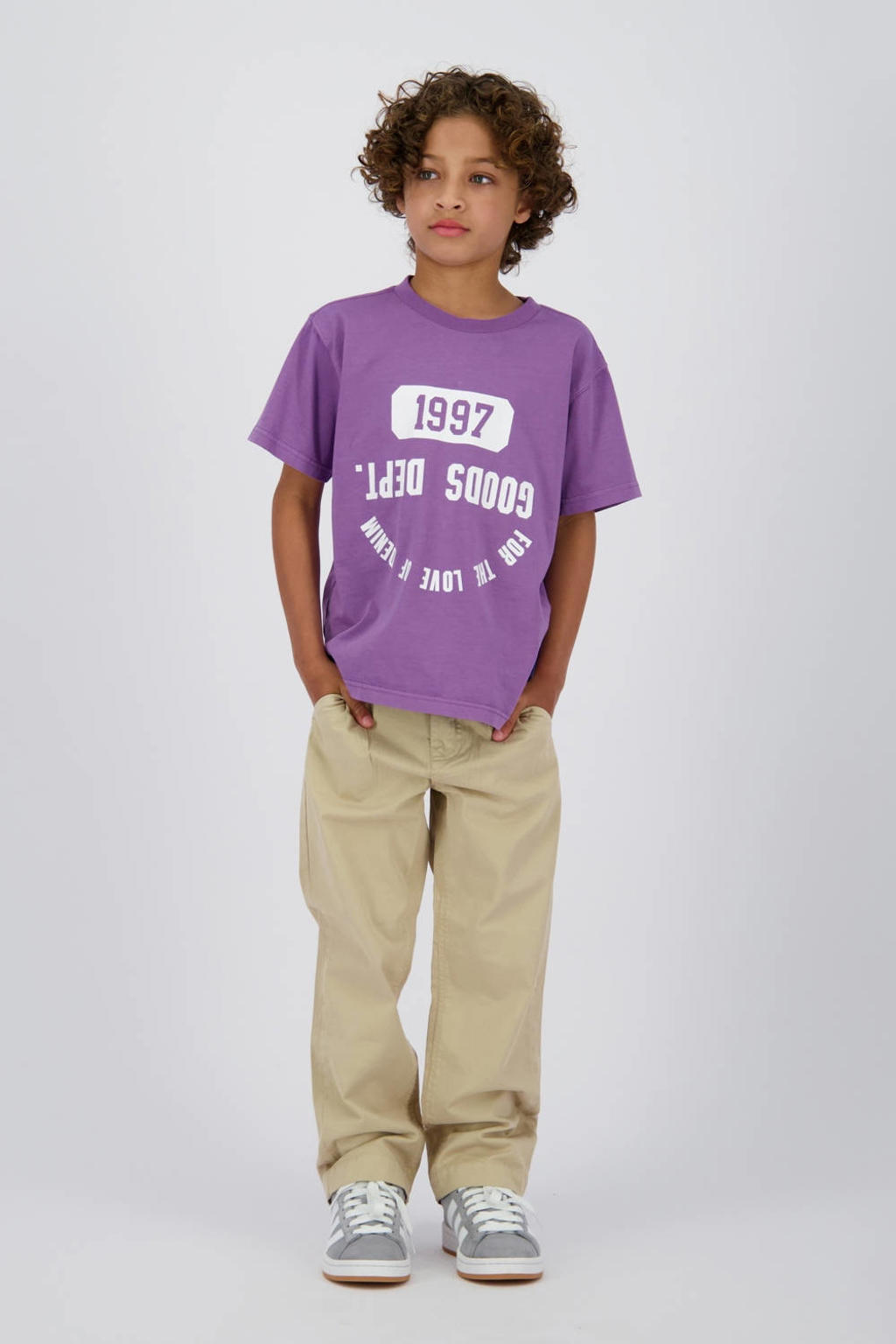Zandkleurige jongens Vingino straight casual broek van stretchkatoen met regular waist, rits- en knoopsluiting en effen