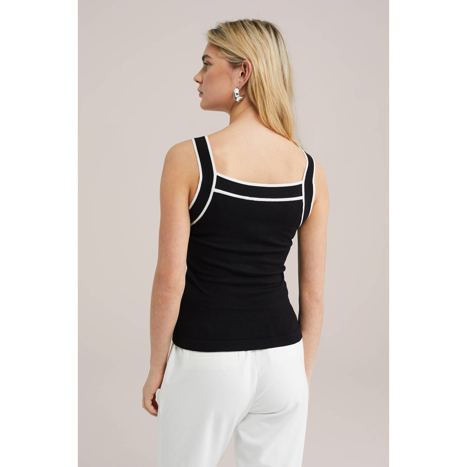 WE Fashion mouwloze top zwart
