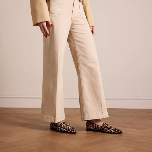 Manfield suède loafers met panterprint beige afbeelding