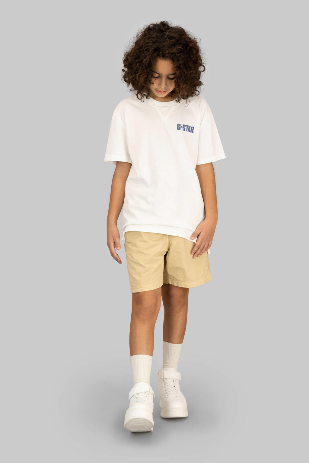 Beige jongens G-STAR regular bermuda short van stretchkatoen met high waist, elastische tailleband met koord en effen