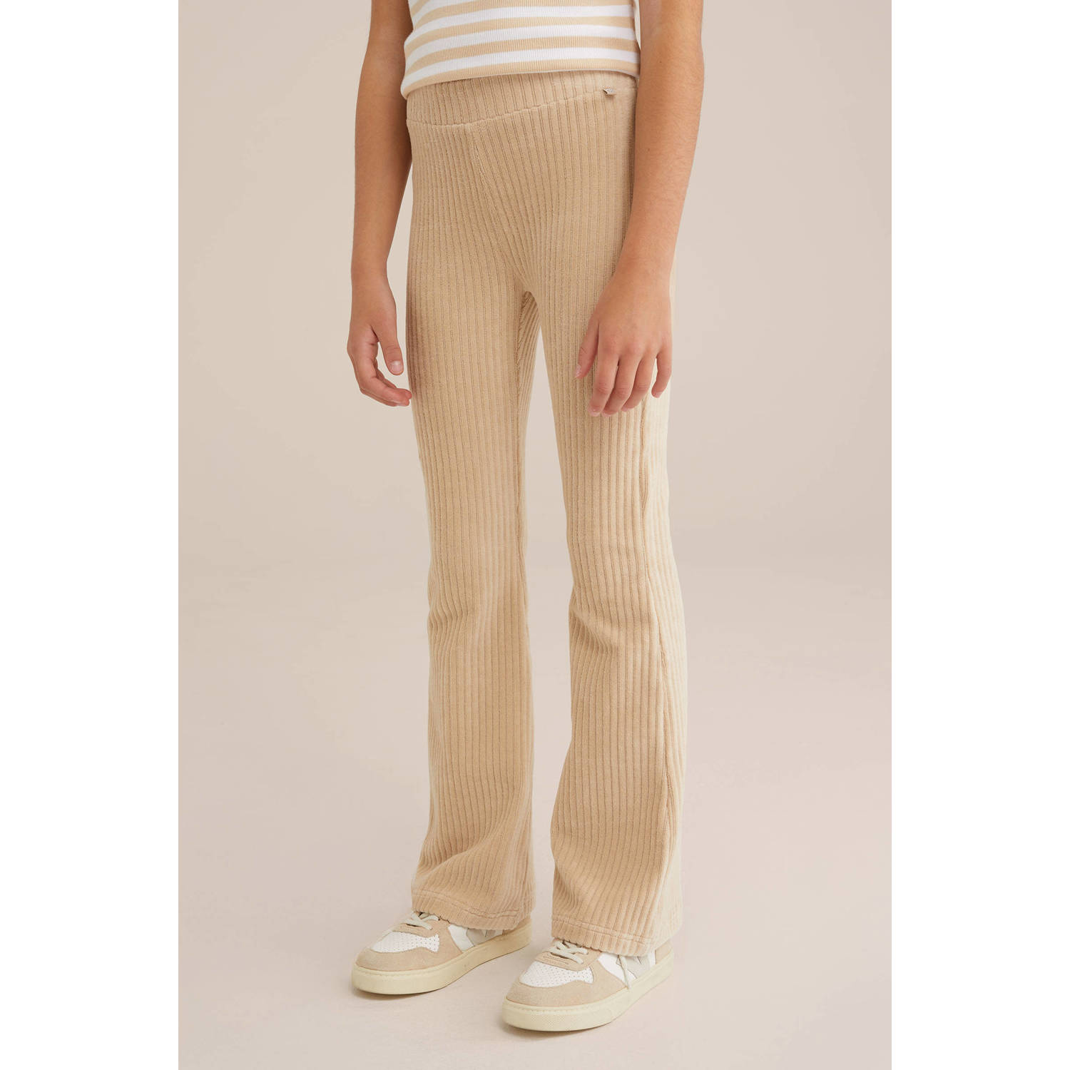 WE Fashion WE Fundamentals flared broek lichtbeige