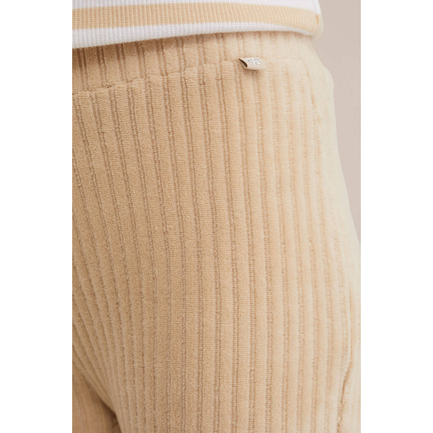 WE Fashion WE Fundamentals flared broek lichtbeige