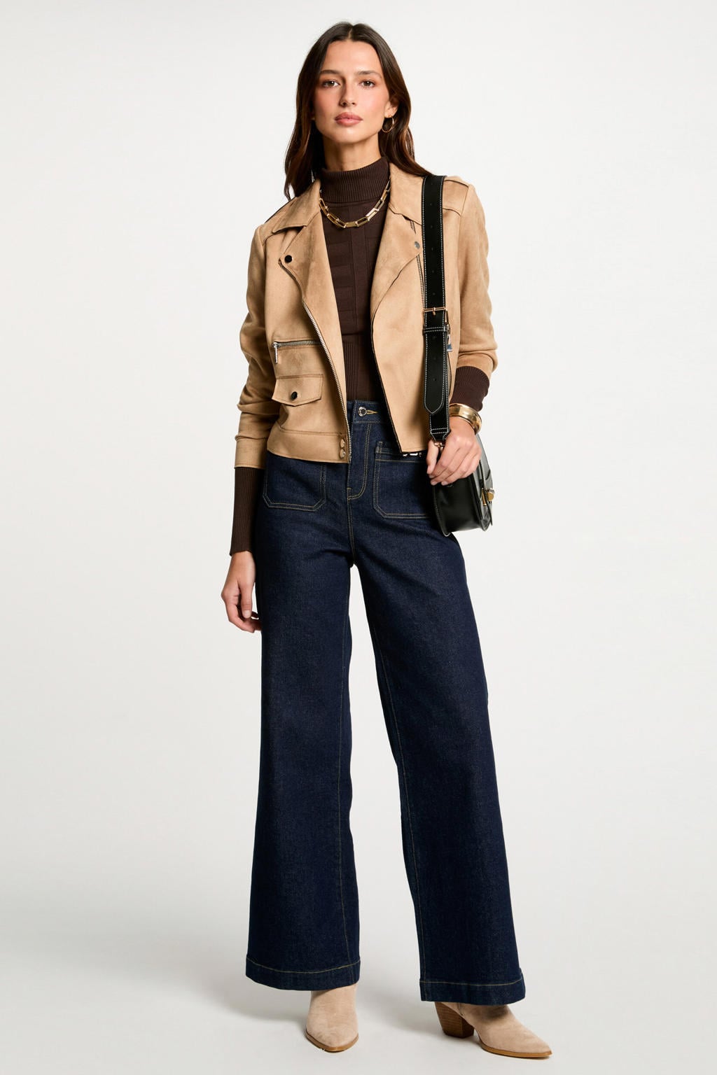 Camelkleurige dames Morgan suede bikerjack met effen, lange mouwen, reverskraag, ritssluiting en epauletten