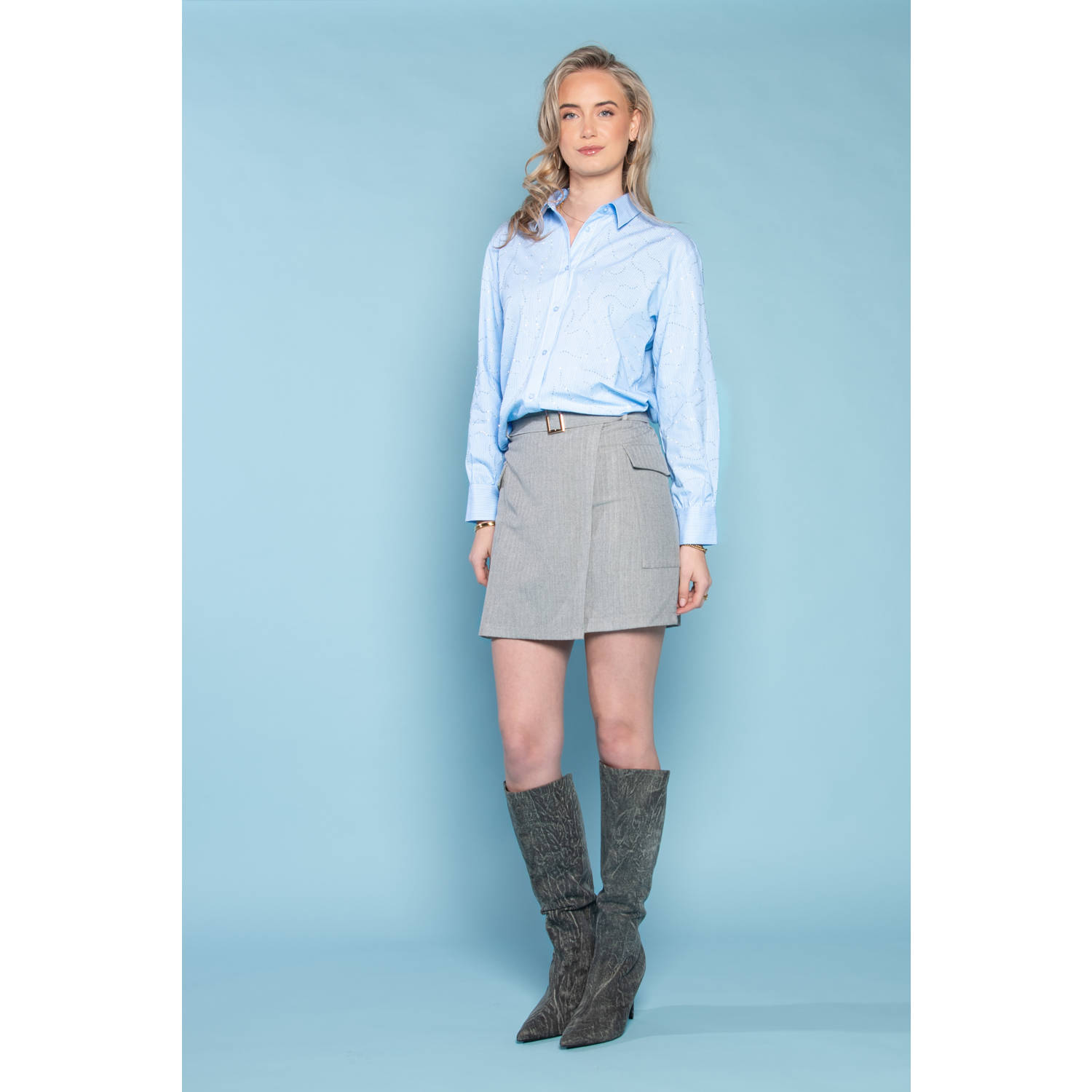 ICNK.Amsterdam blouse met strass steentjes lichtblauw