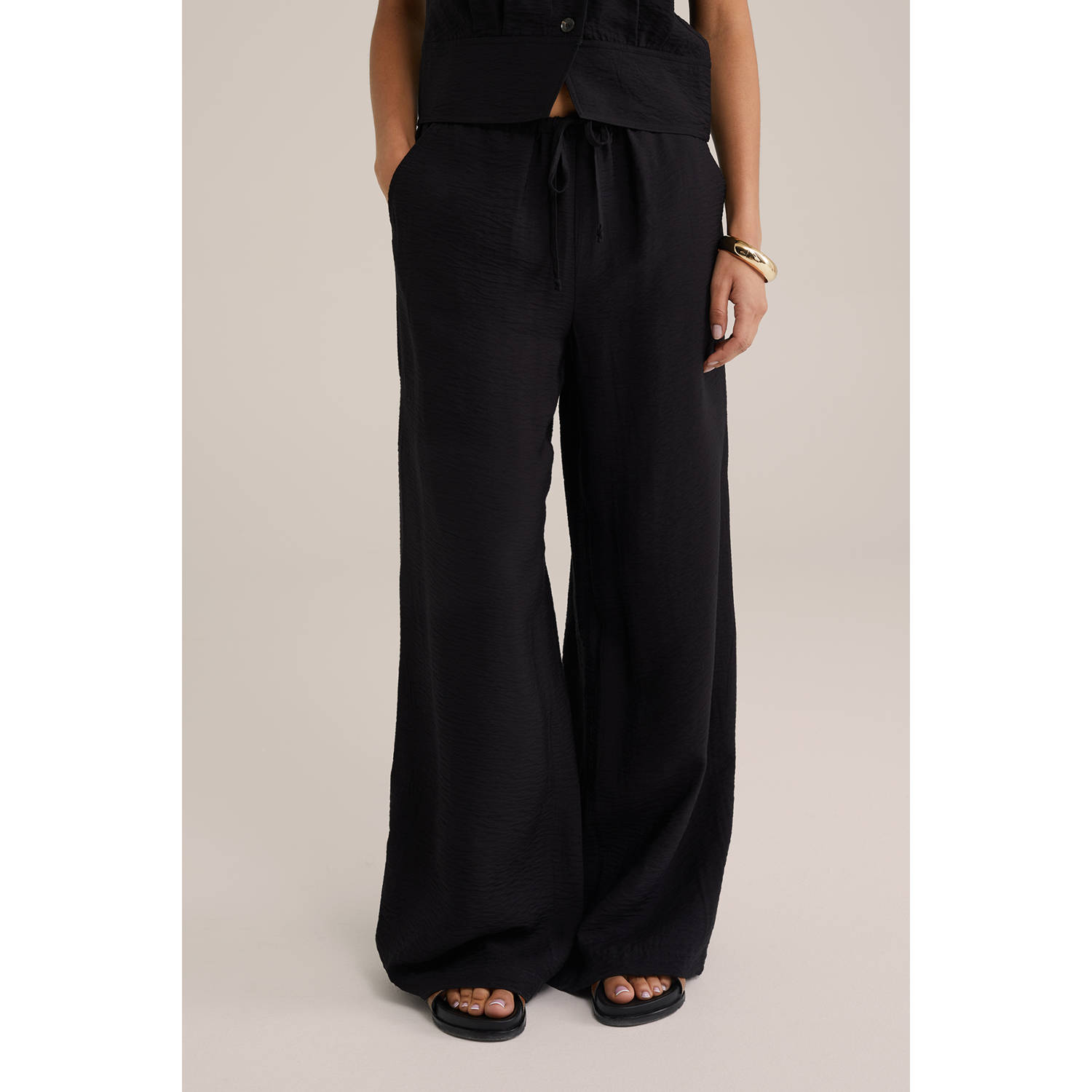 WE Fashion regular waist casual broek zwart