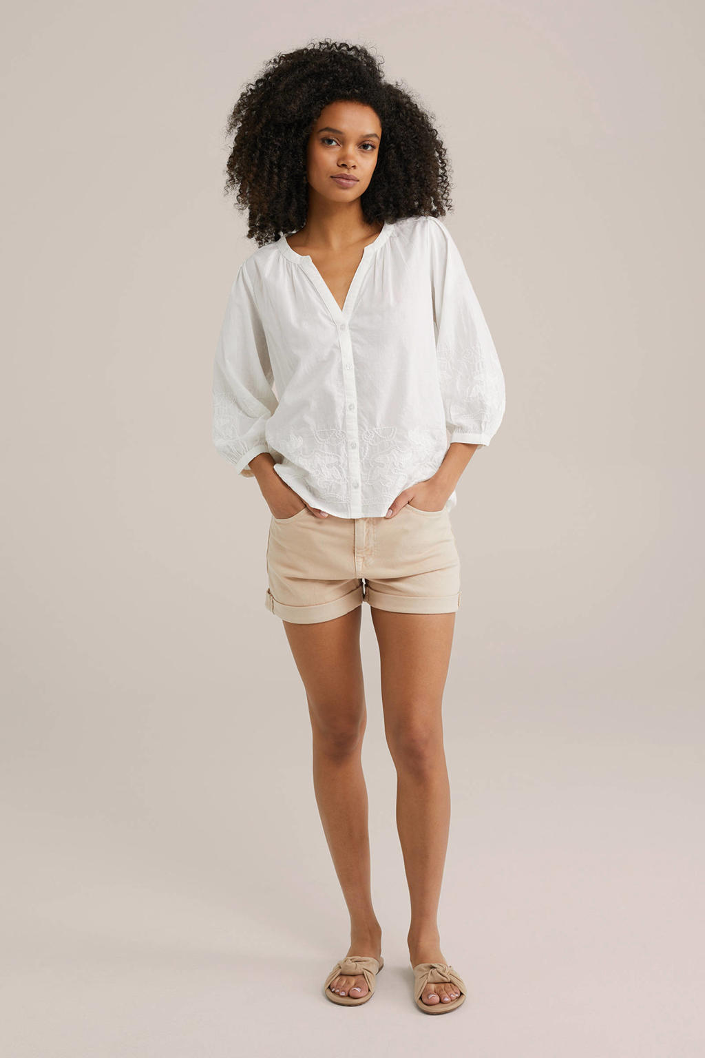 Beige dames WE Fashion Blue Ridge slim regular waist casual short van katoen met effen