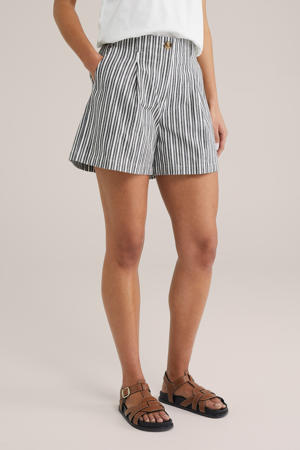 regular waist casual short zwart