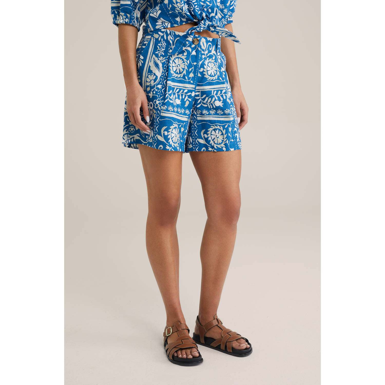 WE Fashion regular waist casual short blauw