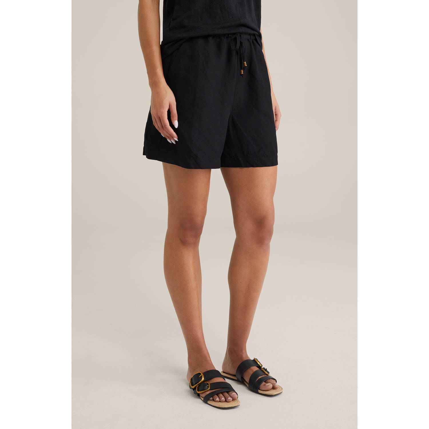 WE Fashion regular waist casual short zwart