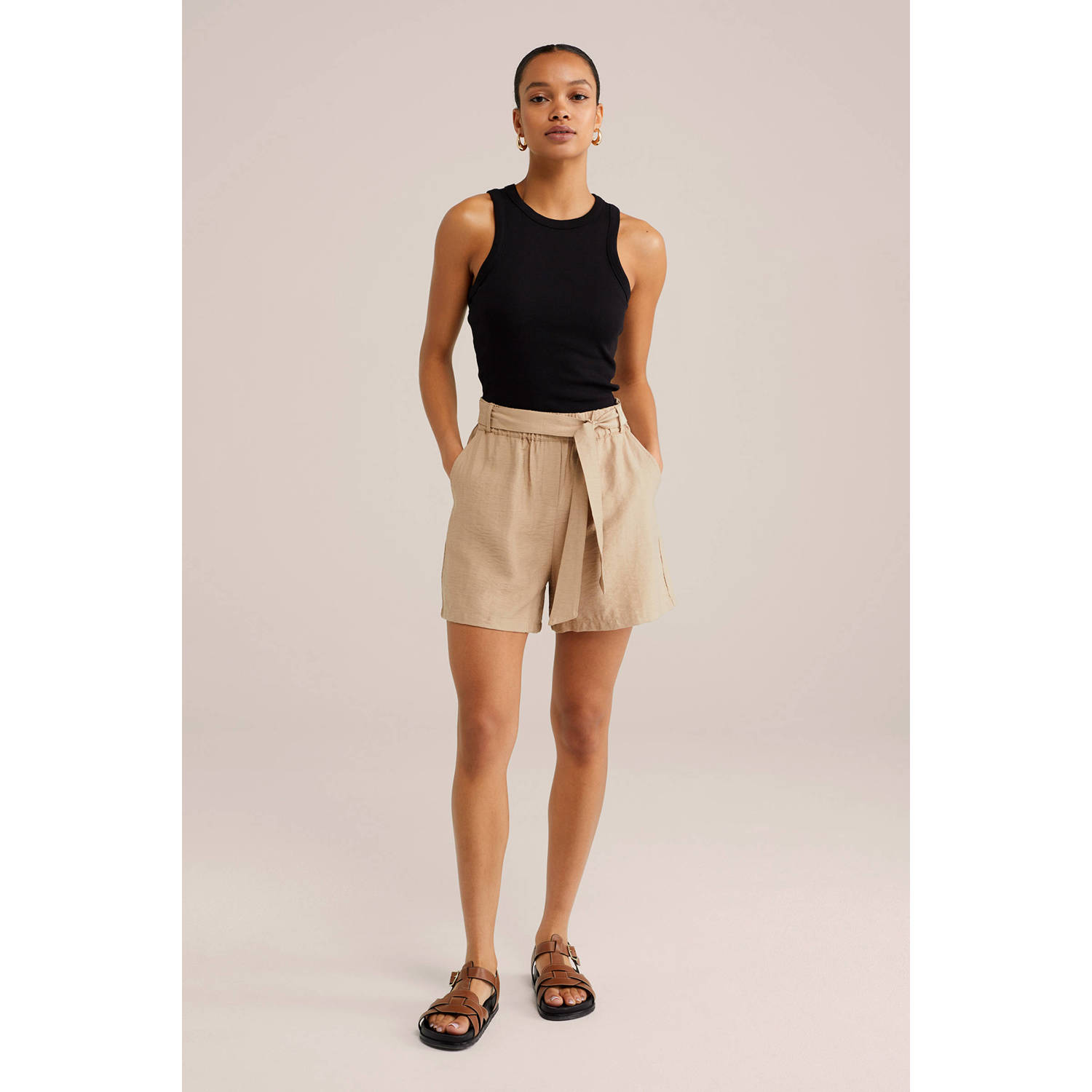WE Fashion high waist casual short beige