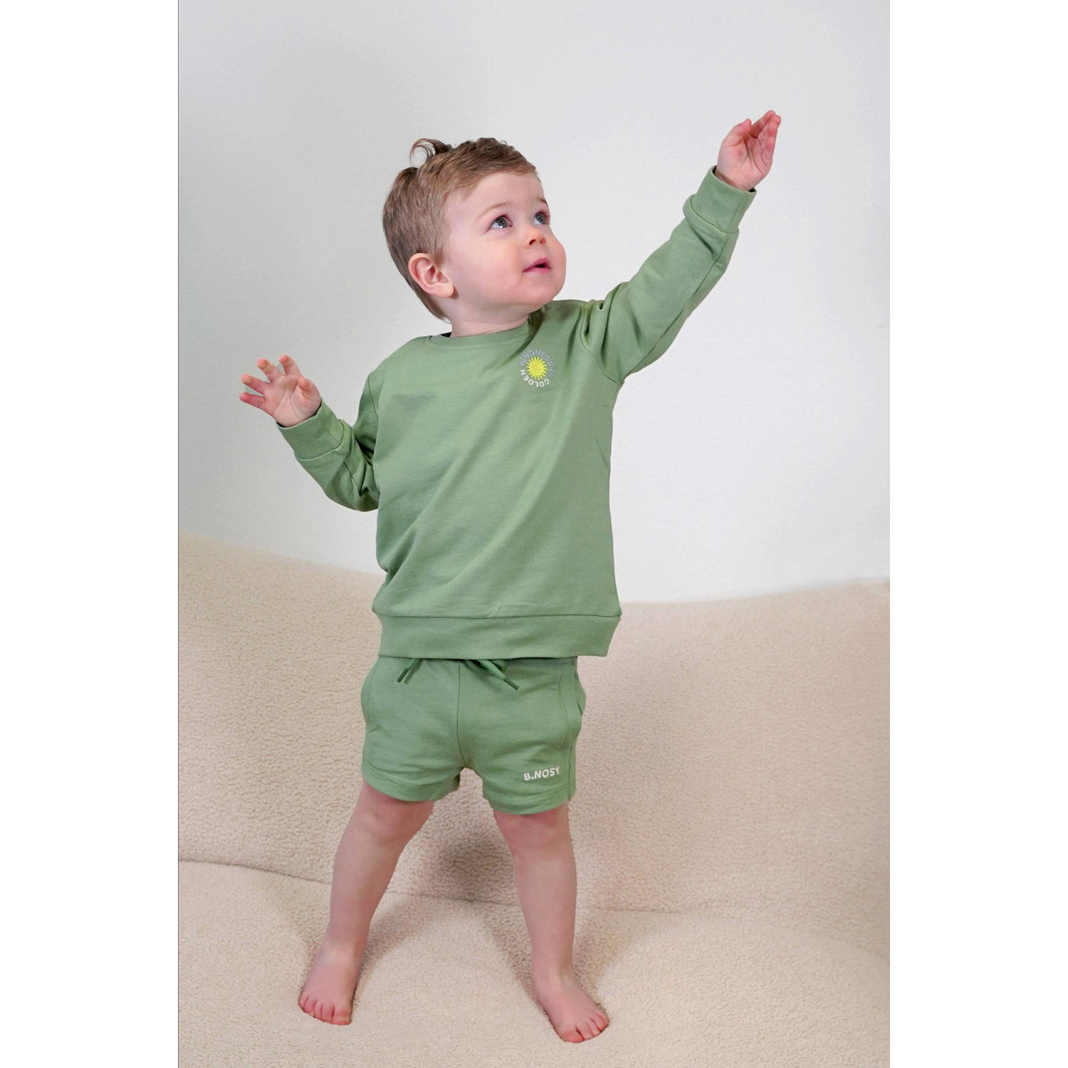 B.Nosy sweater + sweatshort groen