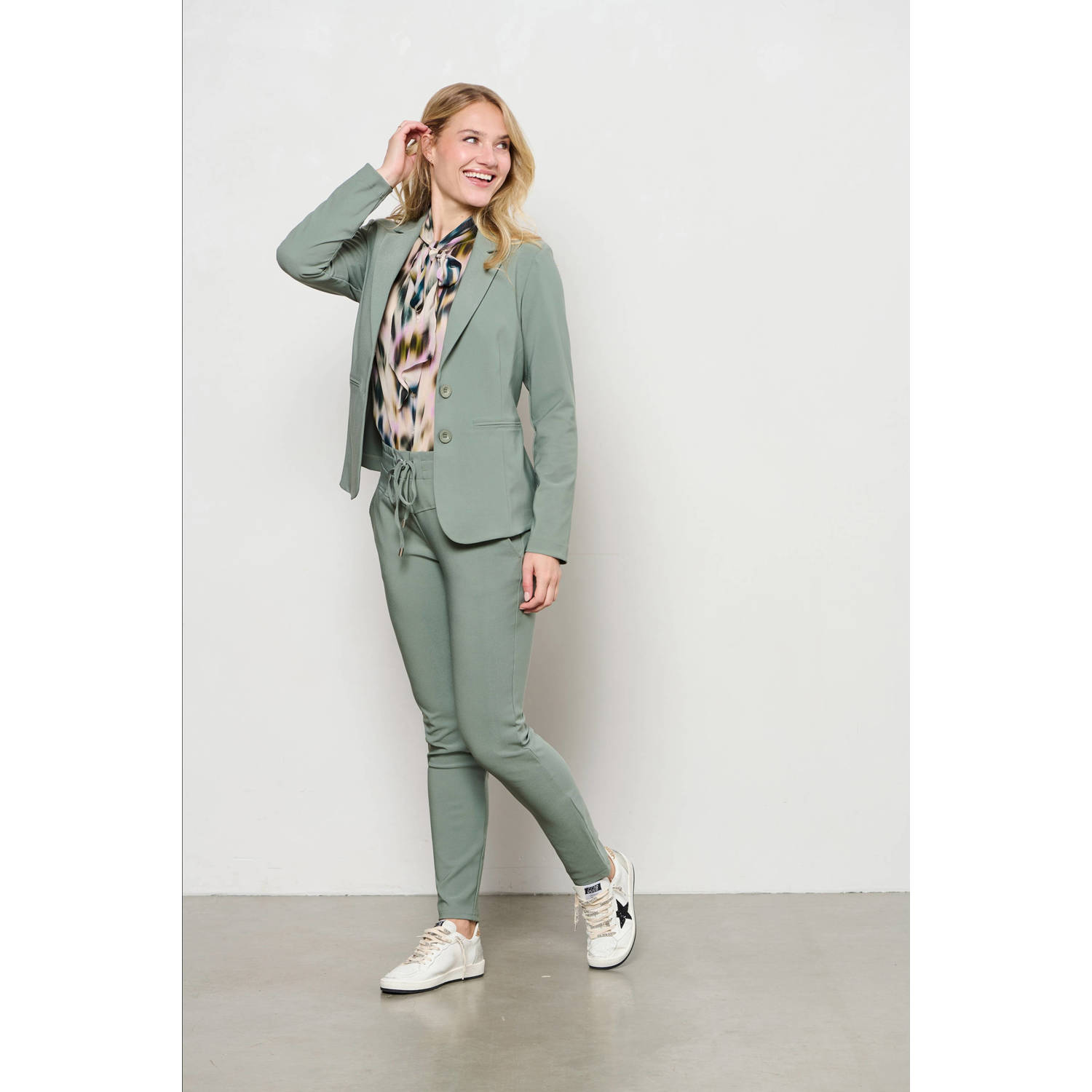 &Co Woman getailleerde blazer lichtkaki