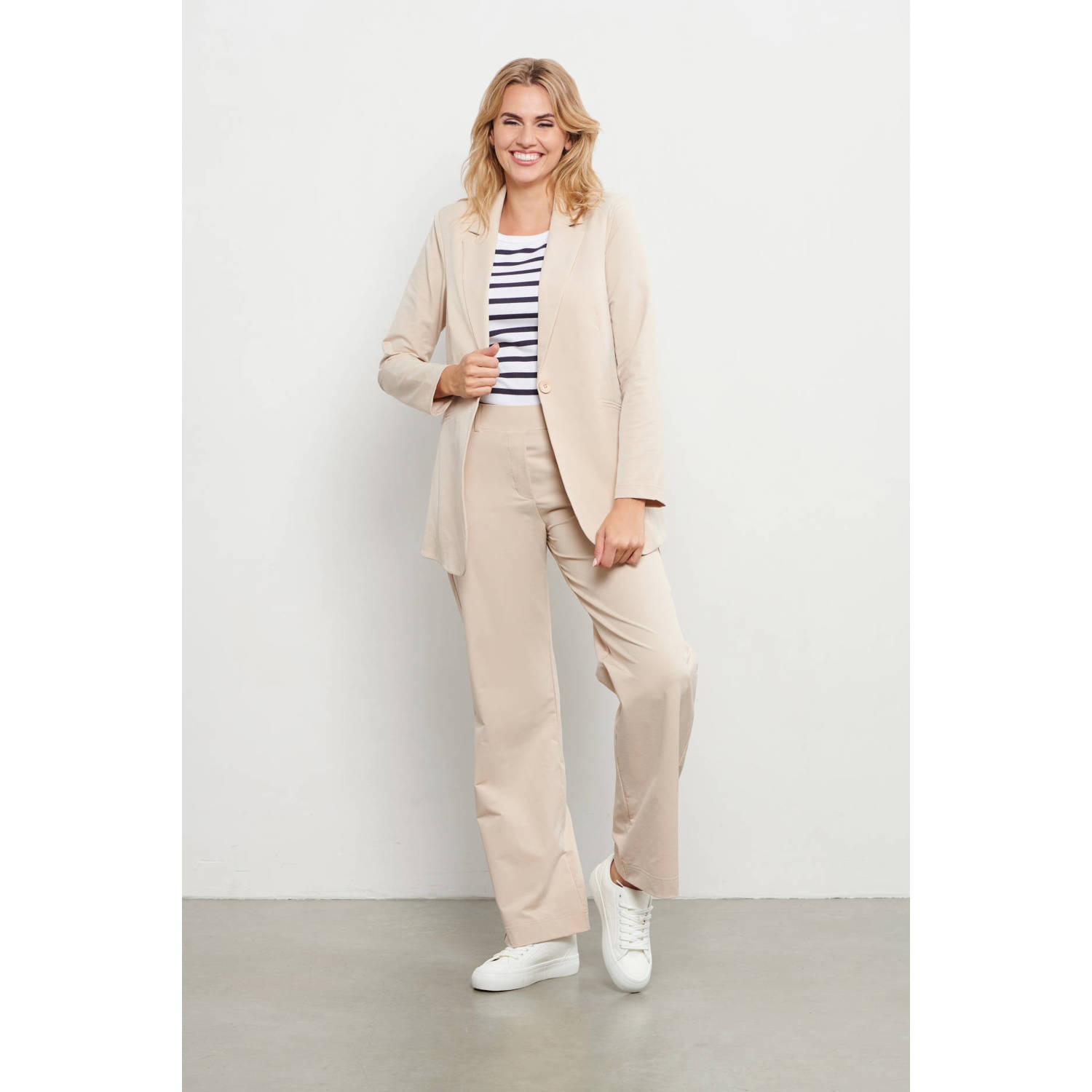 &Co Woman regular waist broek crème