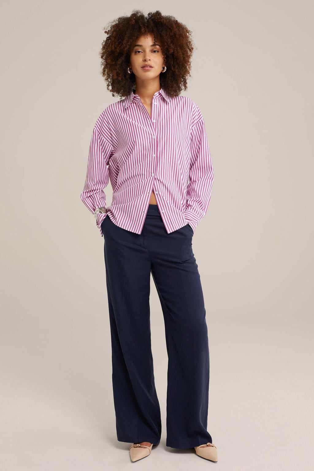 Roze dames WE Fashion gestreepte blouse van polyester met lange mouwen, klassieke kraag en knoopsluiting