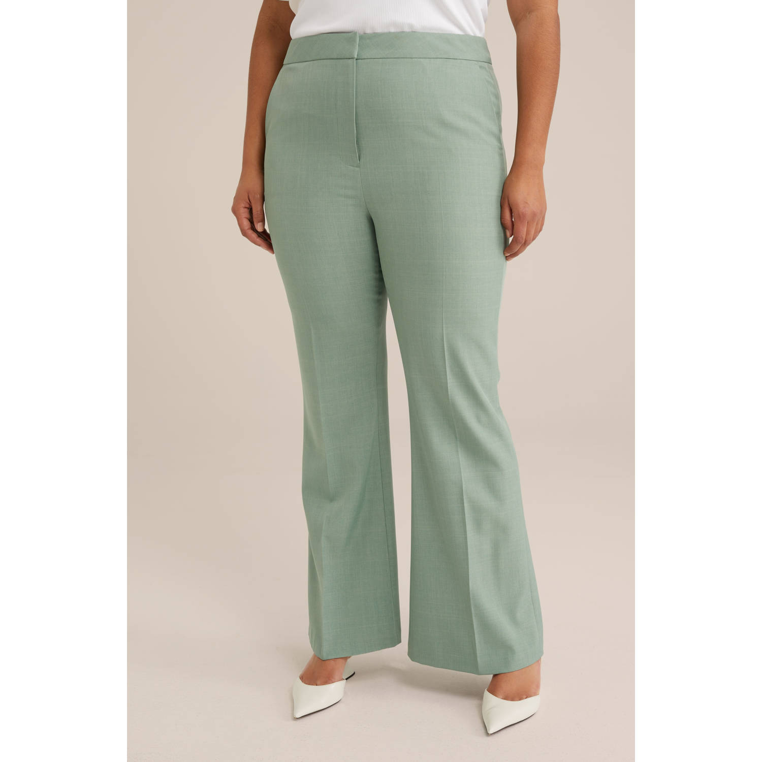 WE Fashion Curve flared regular waist broek mintgroen
