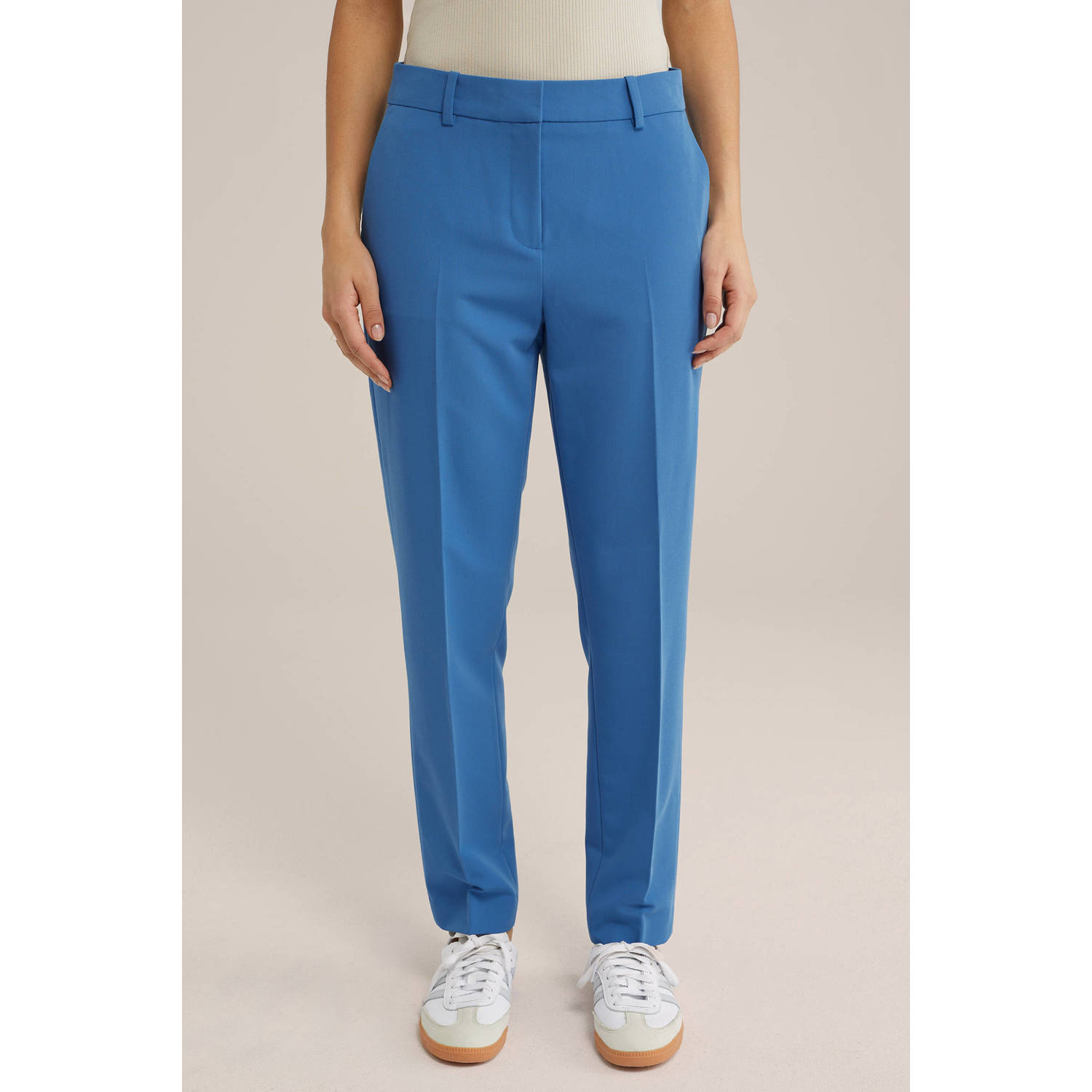 WE Fashion tapered regular waist pantalon lichtblauw