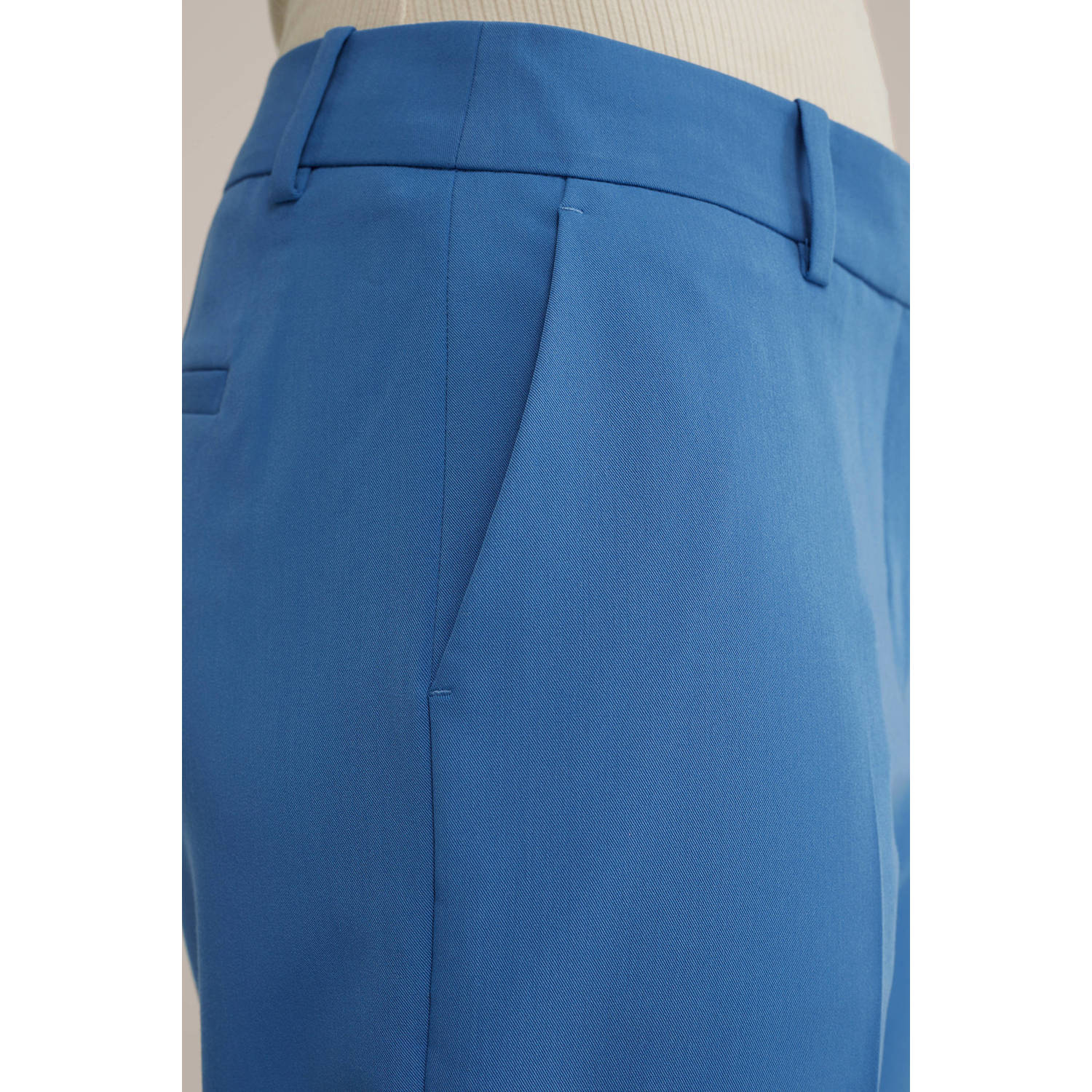 WE Fashion tapered regular waist pantalon lichtblauw