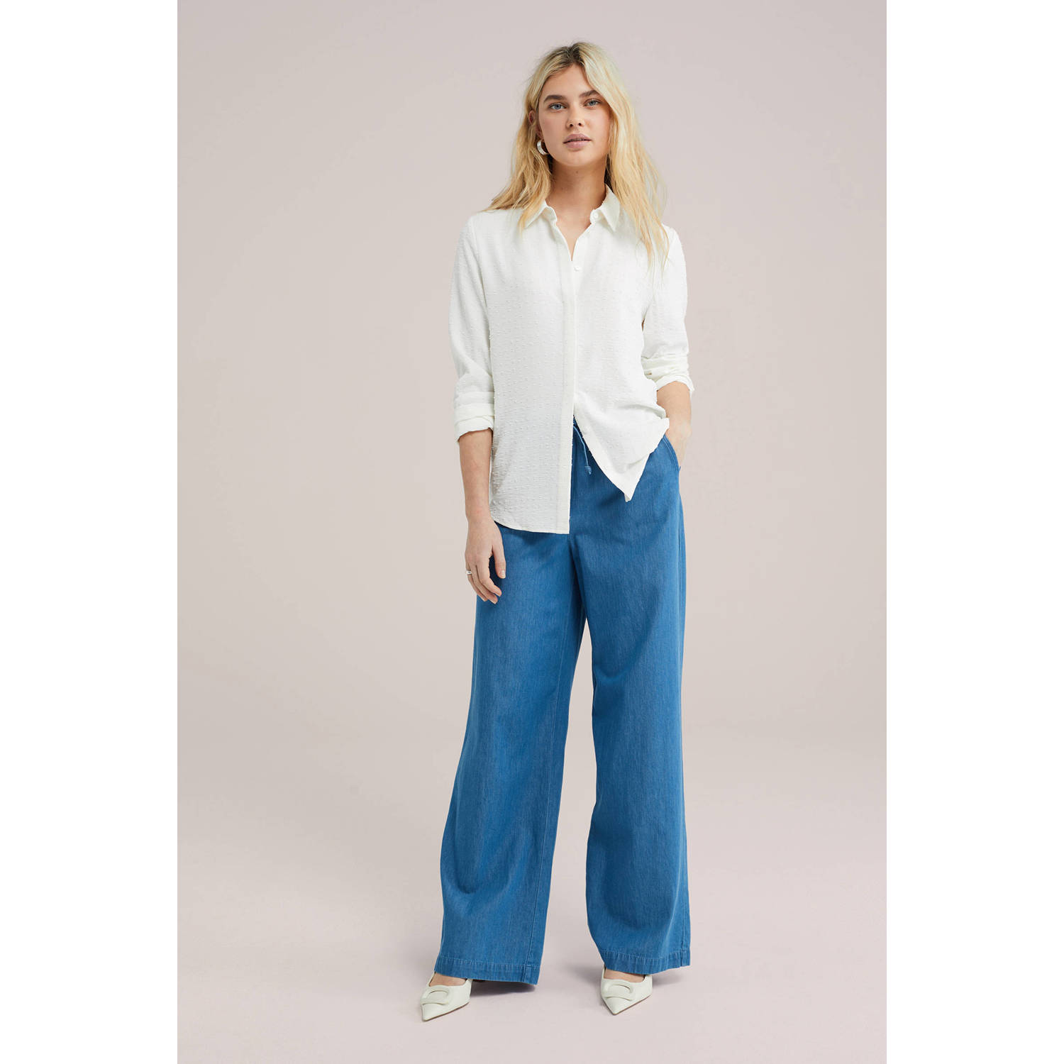 blouse ecru