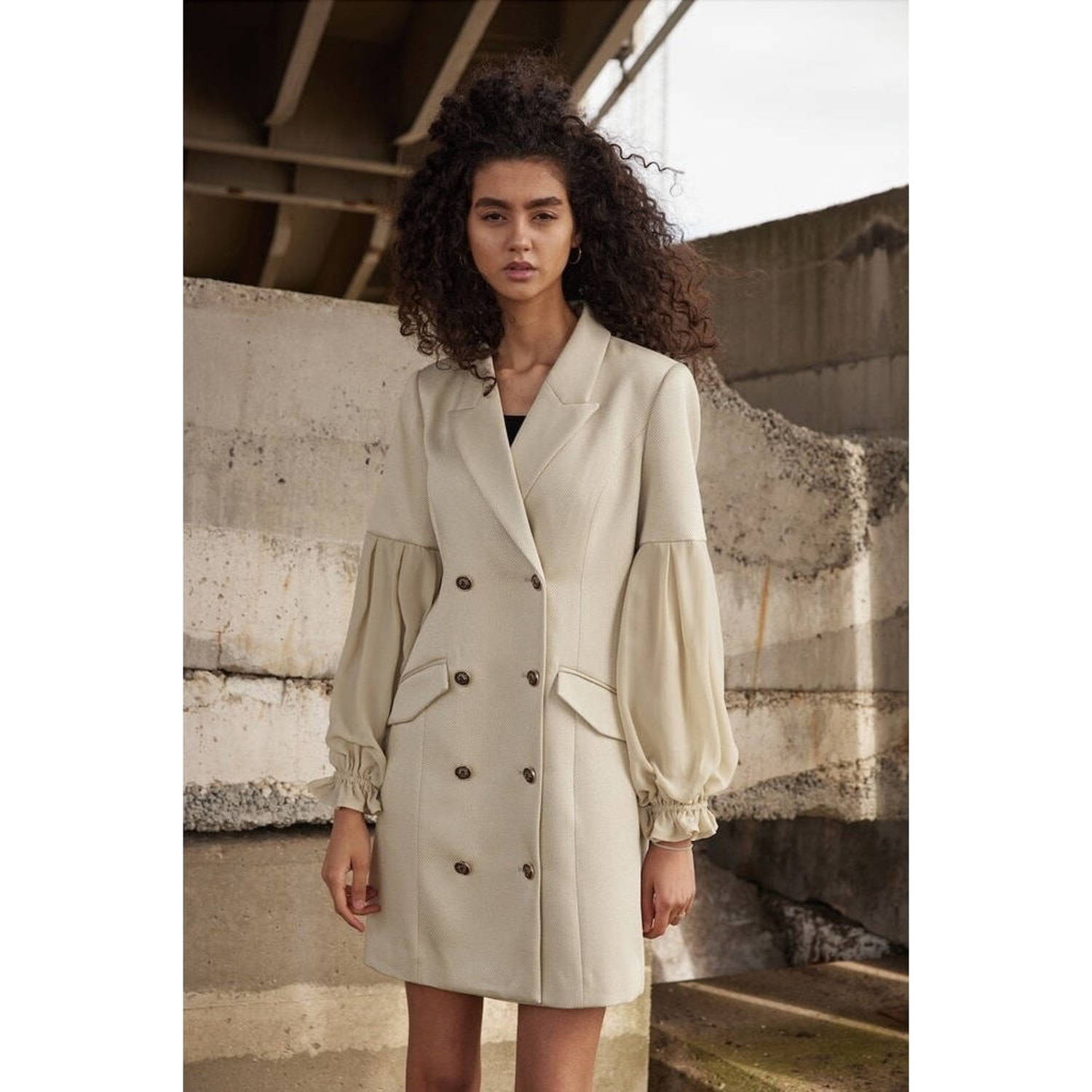 Bruuns Bazaar blazerjurk beige