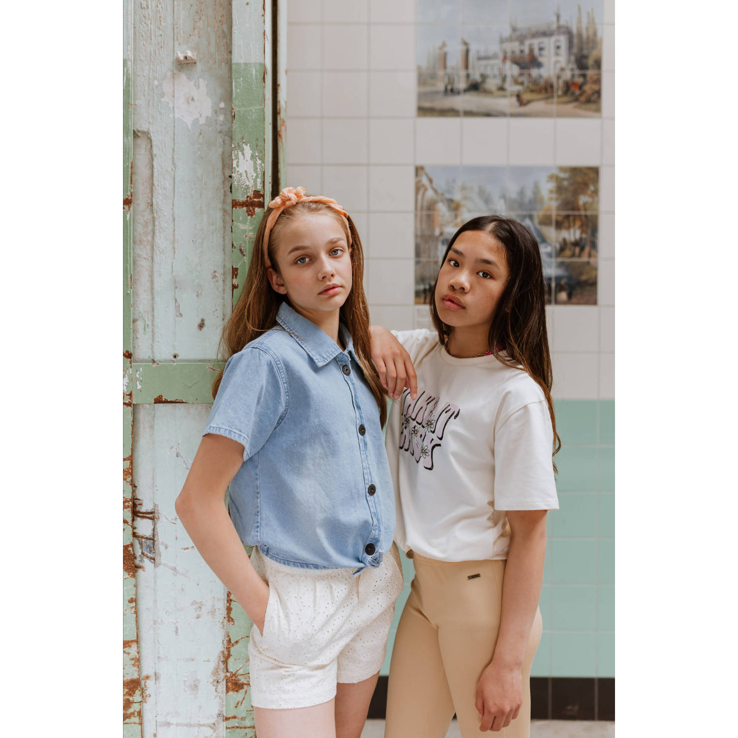 No Way Monday casual short ecru