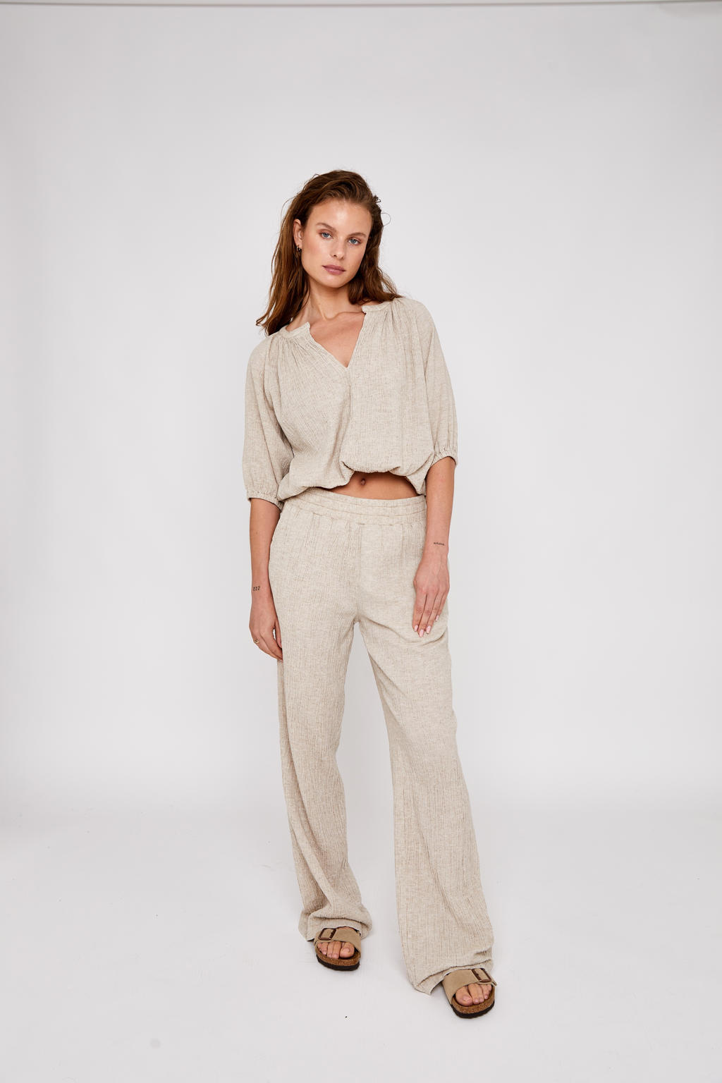 Rapbin damesblouse met 3/4 mouwen, katoen en linnen, V-hals, knoopsluiting, effen tuniek, casual, losvallend, oprolbare mouwen, legergroen, S