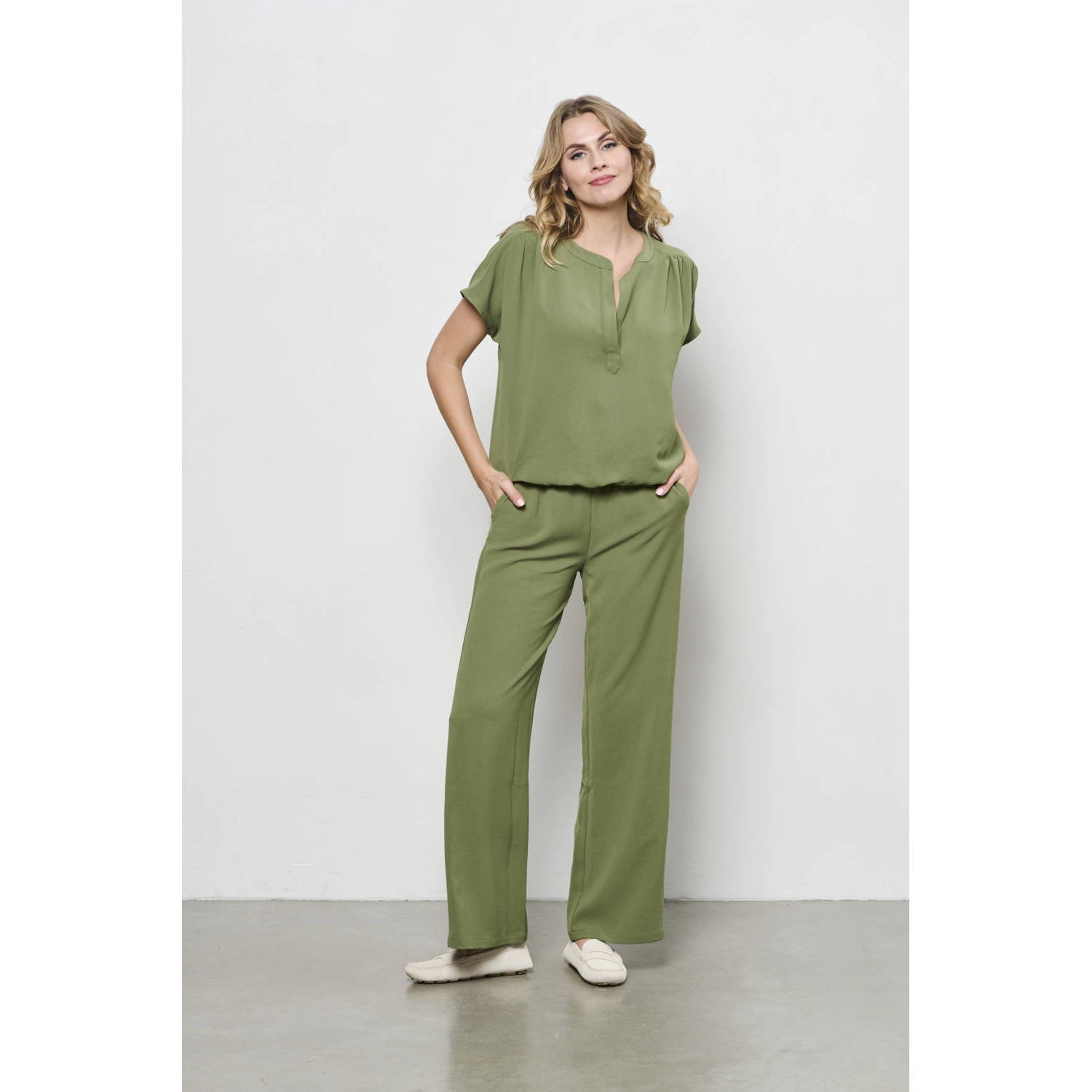&Co Woman top olijfgroen