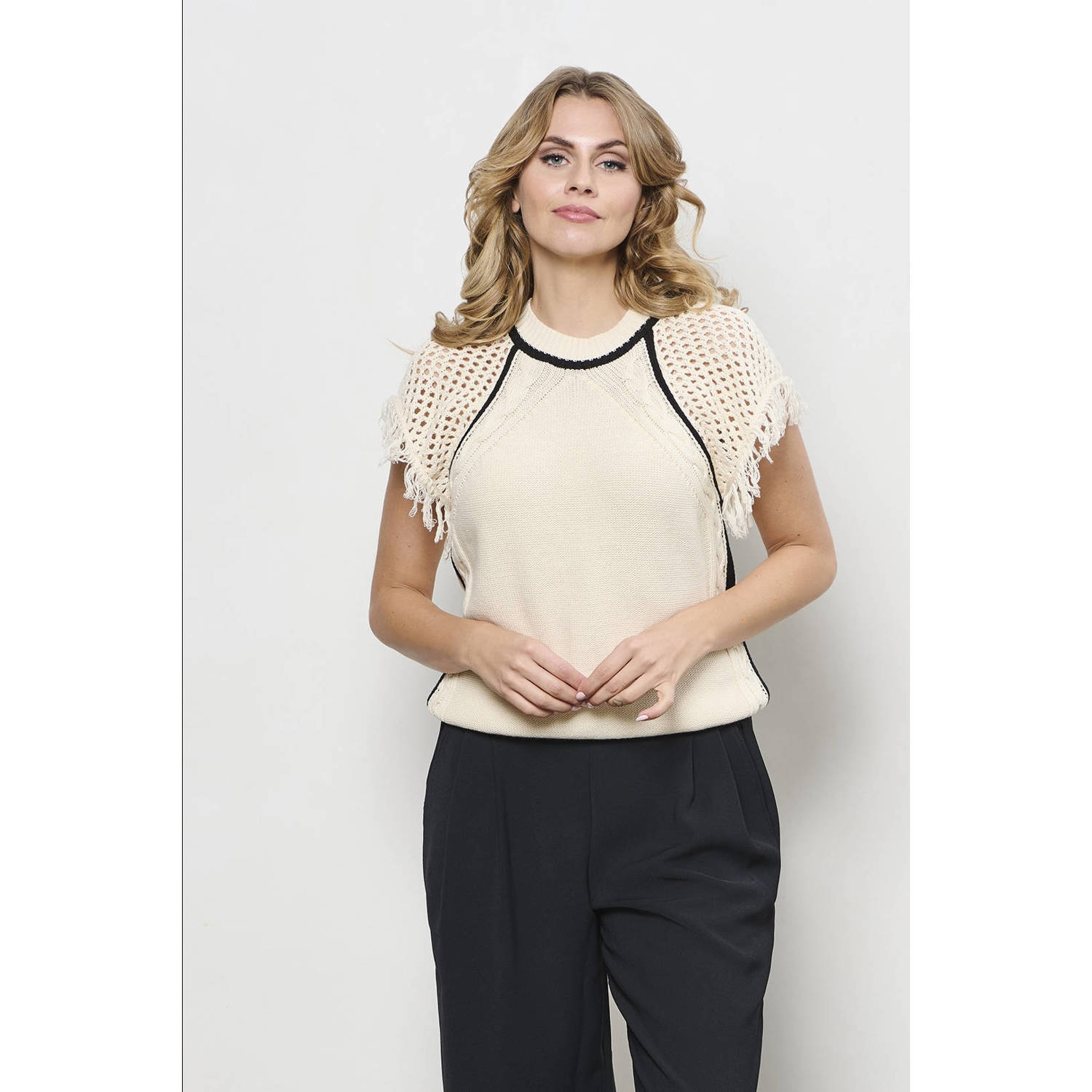 &Co Woman top crème fijn gebreid
