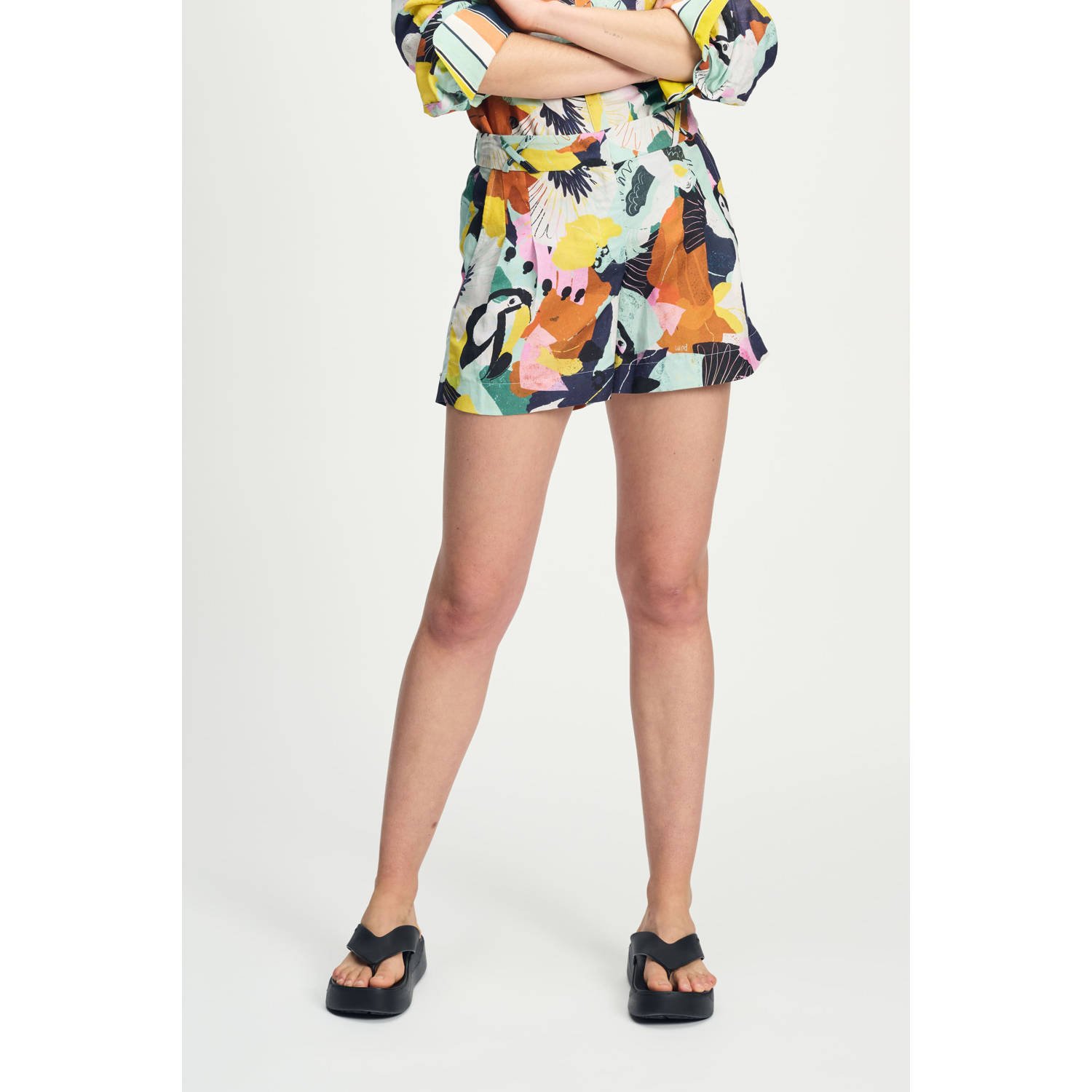 POM AMSTERDAM Dames Broeken Paradise Linen Short Multi