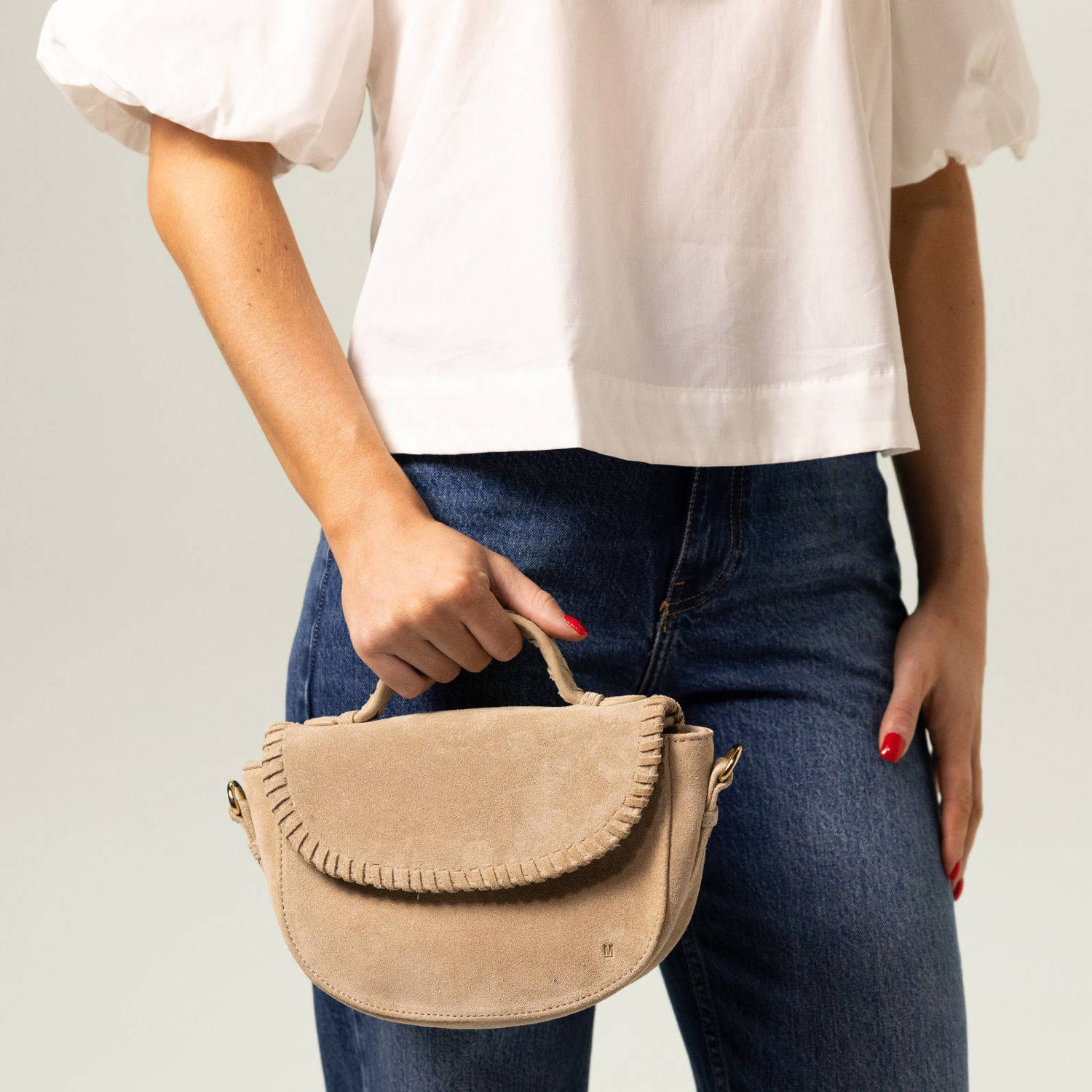 Manfield suede crossbody tas beige