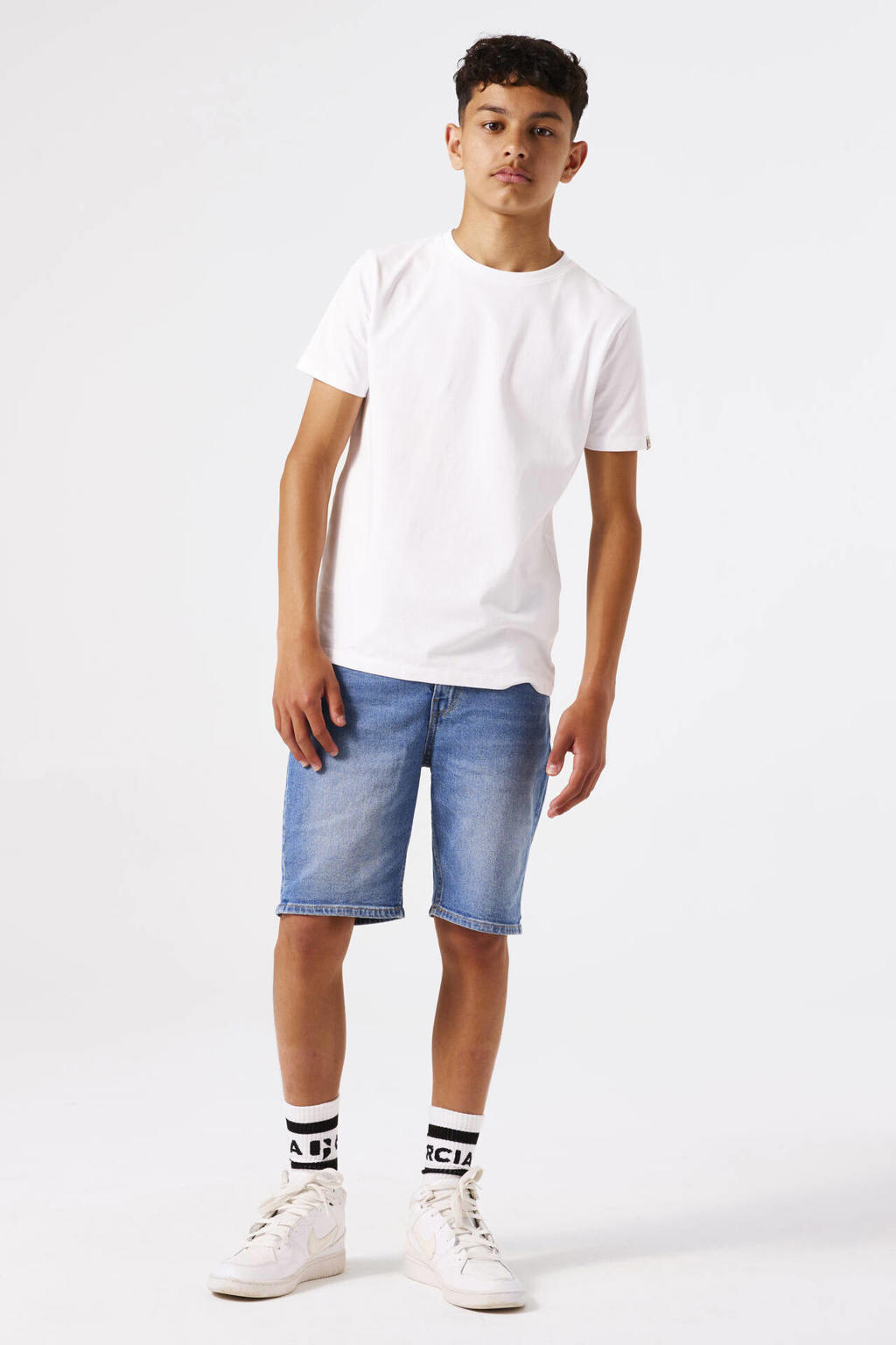 Garcia relaxed denim short medium blue denim