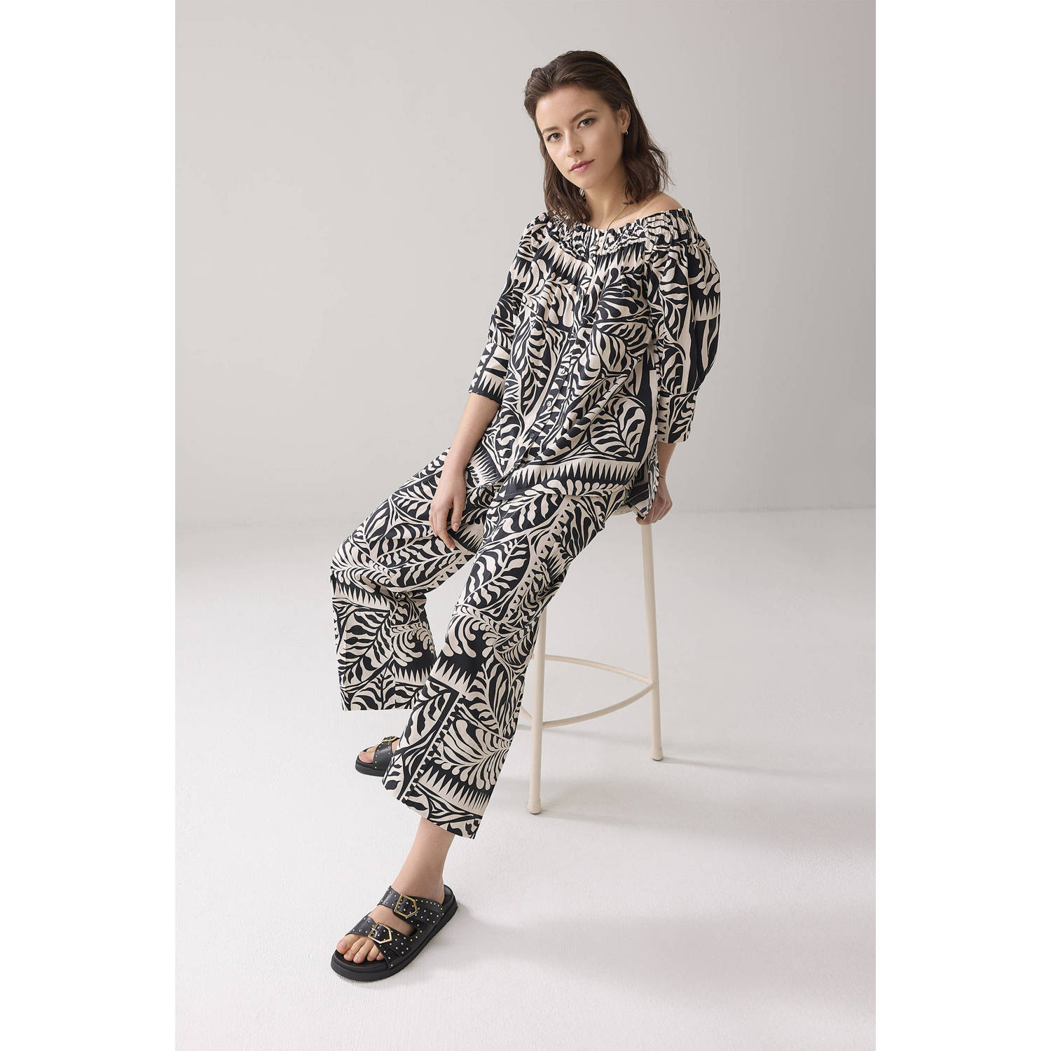 Summum wide leg regular waist casual broek zwart