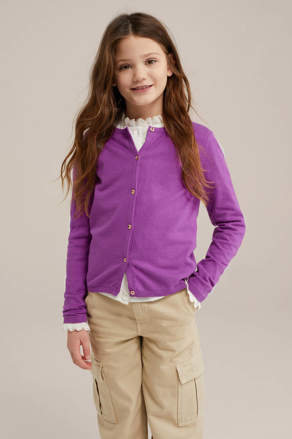 Paarse meisjes WE Fashion vest fijn gebreid van katoen met effen, lange mouwen, ronde hals en knoopsluiting