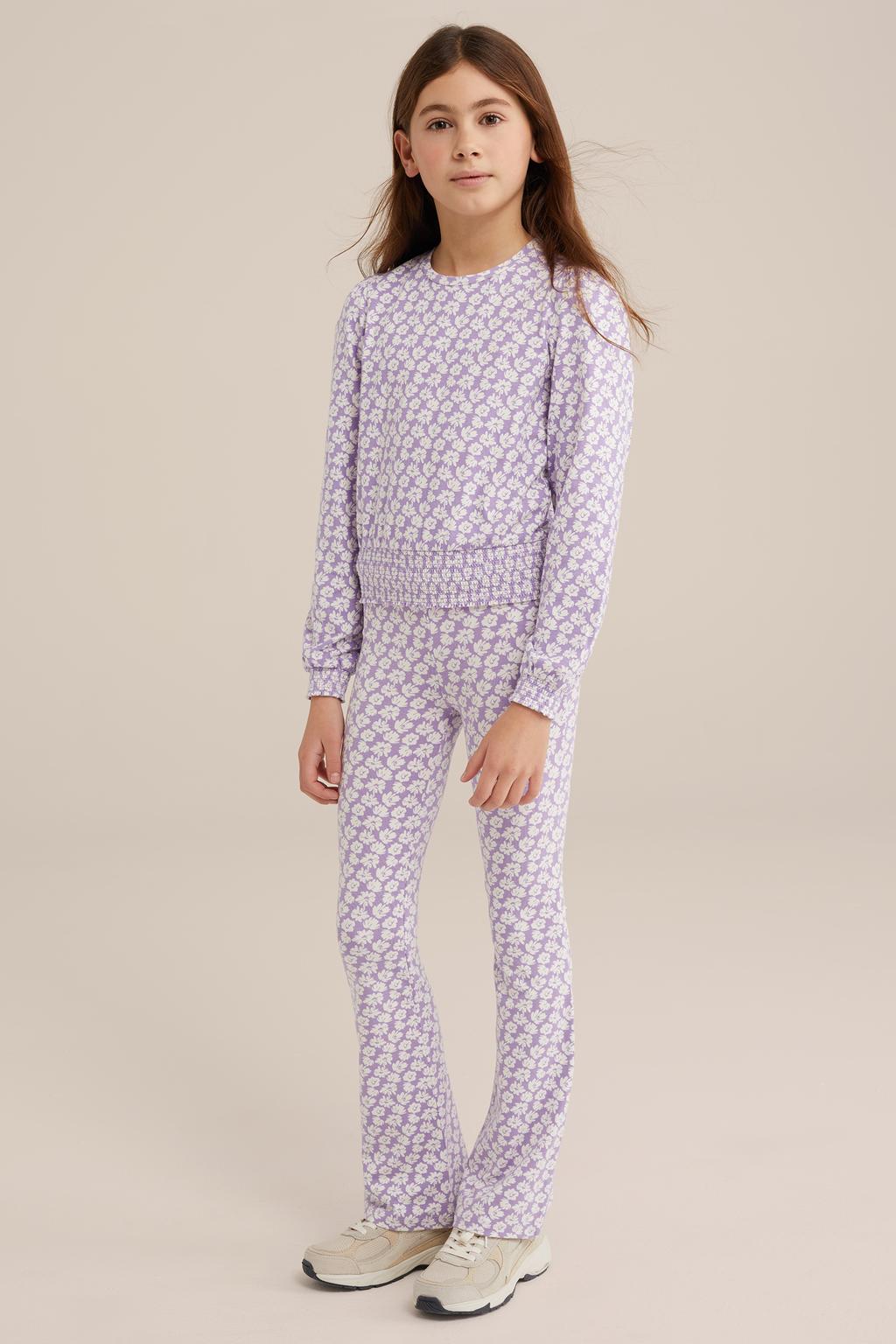 Lilakleurige meisjes WE Fashion flared broek van viscose met elastische tailleband en bloemenprint