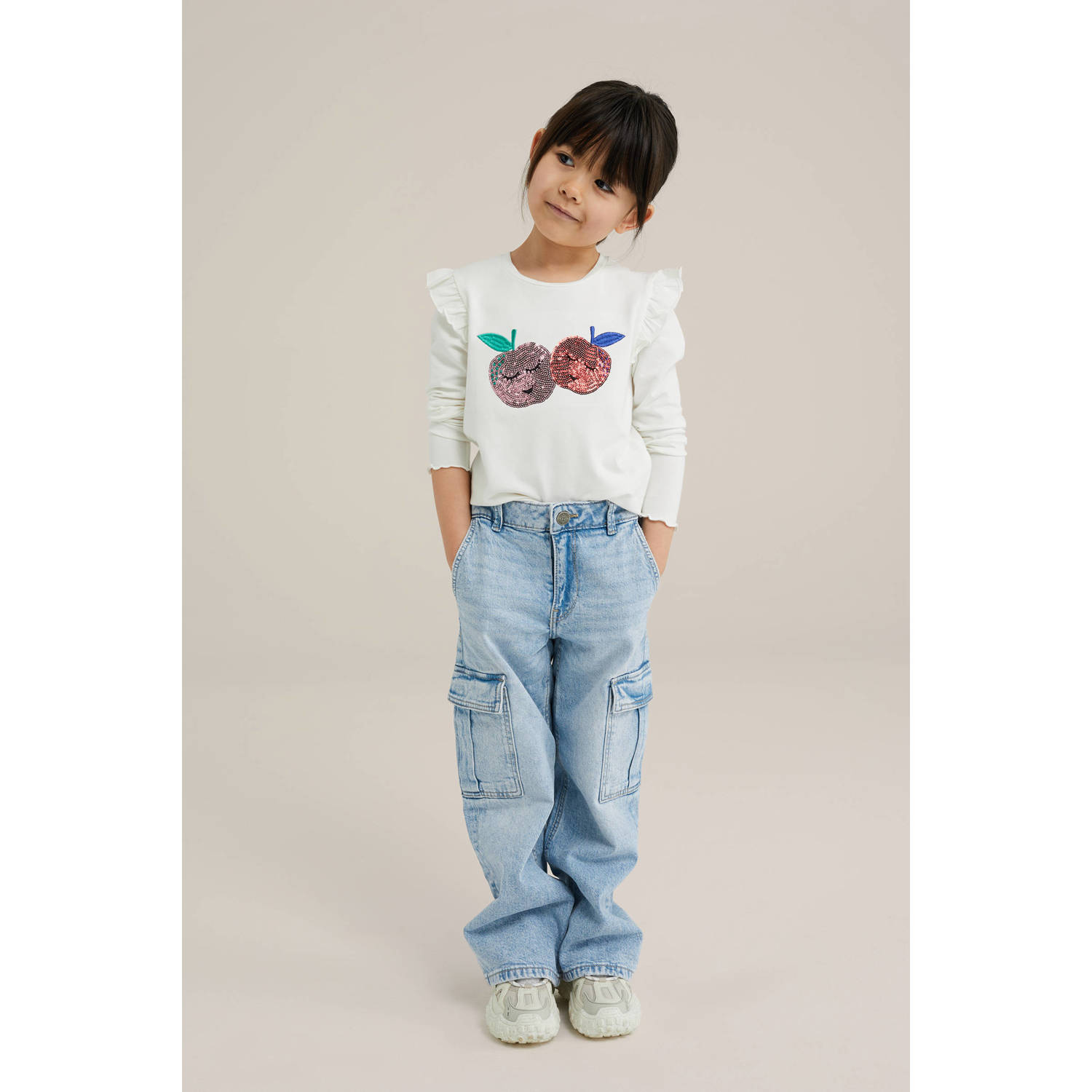 WE Fashion longsleeve ecru met pailletten
