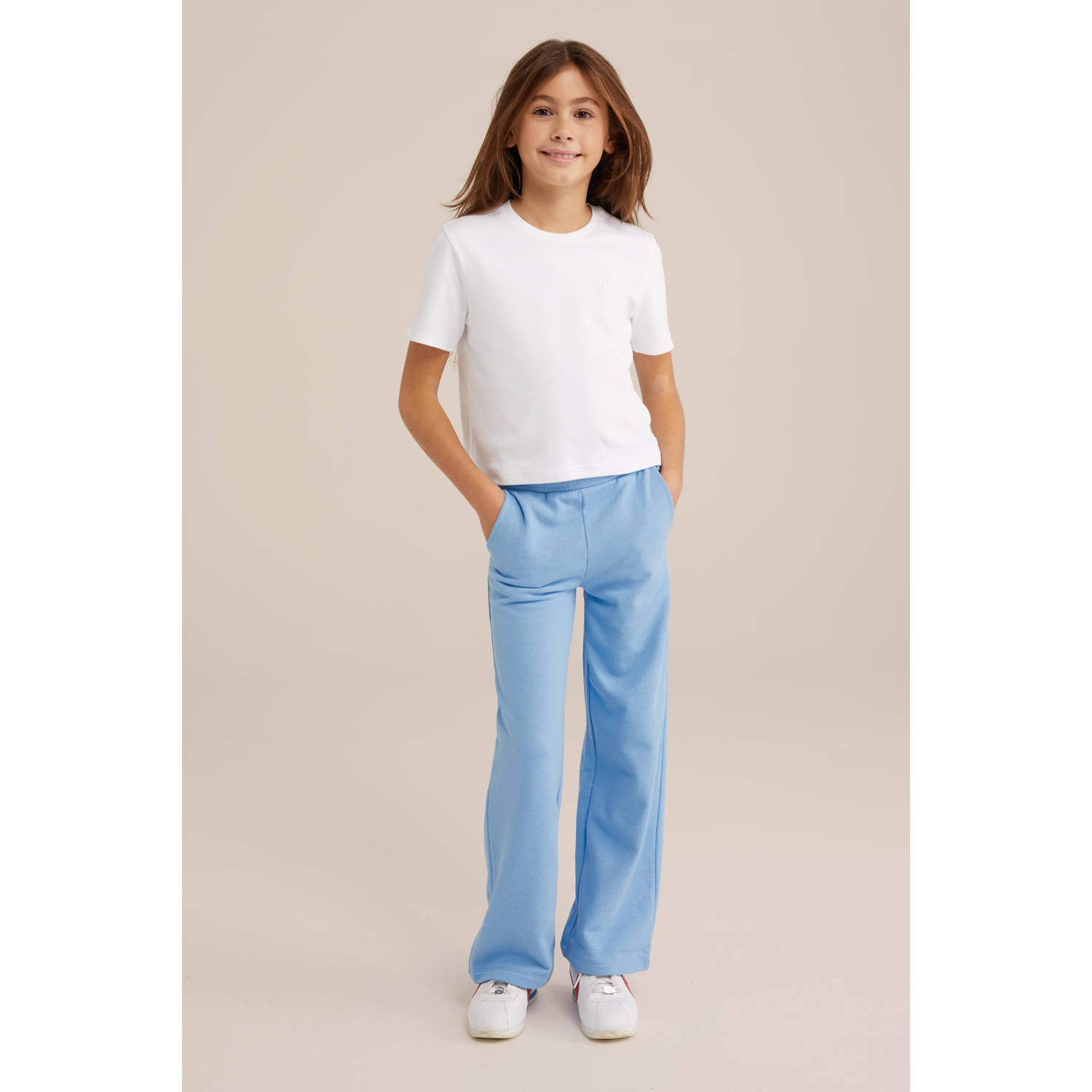 WE Fashion straight sweatpant lichtblauw