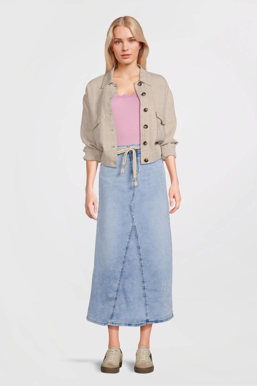 Light blue denim dames Geisha spijkerrok gemaakt van denim en met rits- en knoopsluiting
