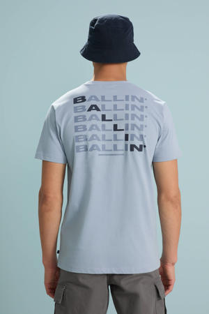 T-shirt lichtblauw