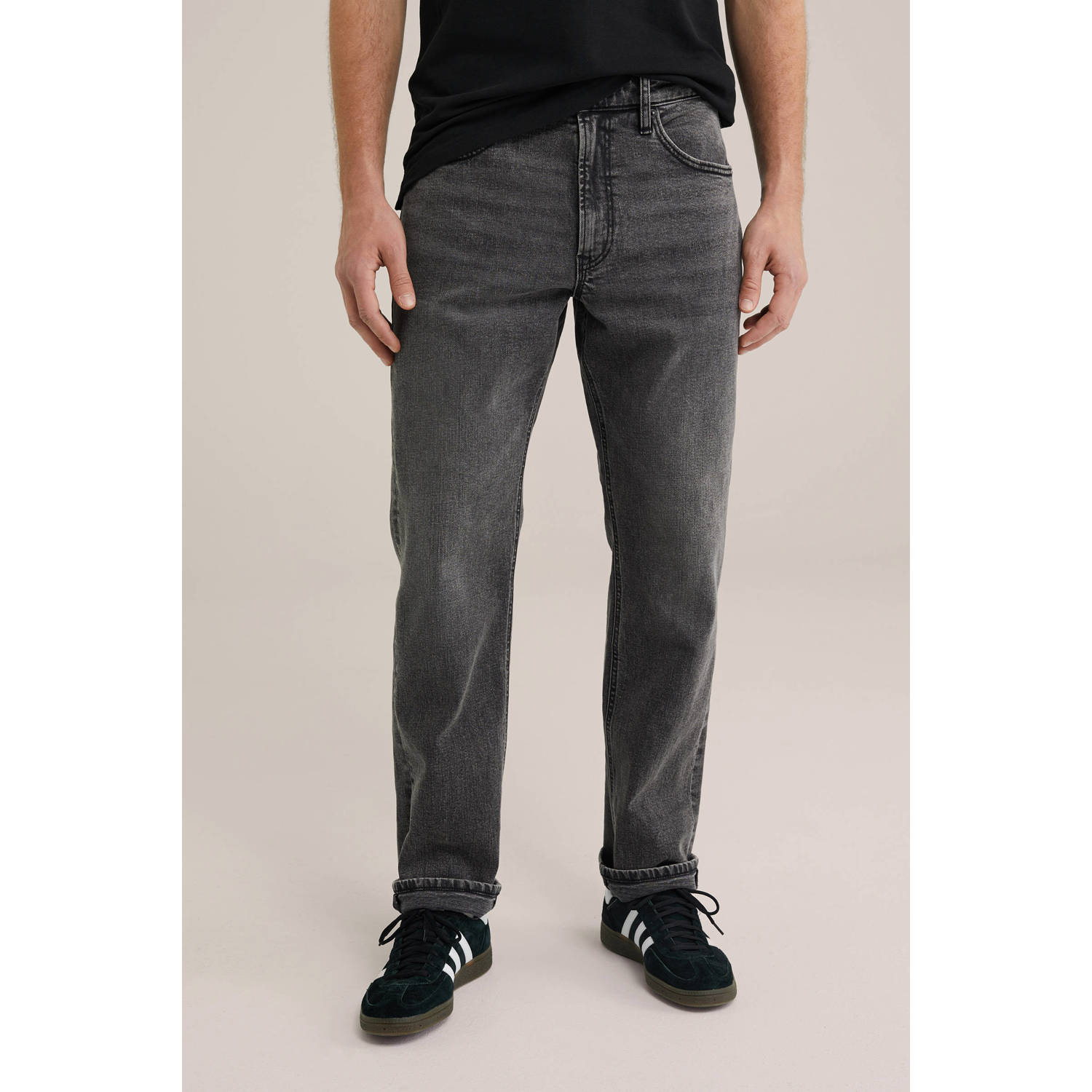 WE Fashion Blue Ridge relaxed straight leg jeans black denim