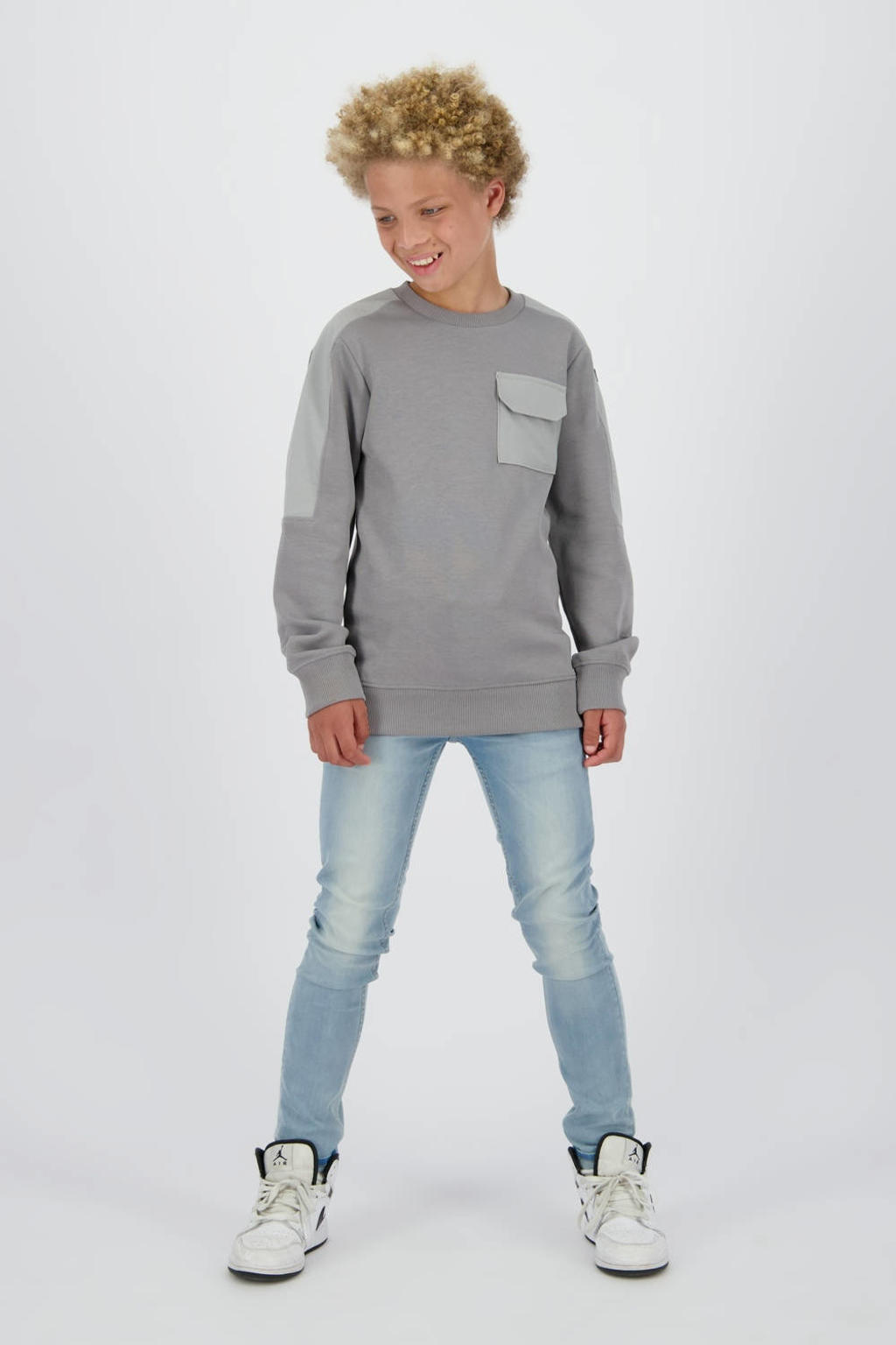 Grijze jongens Raizzed sweater met effen, lange mouwen, ronde hals en geribde boorden