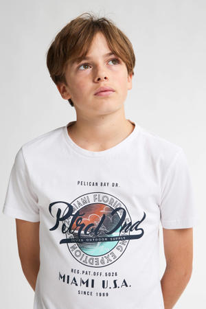 T-shirt wit