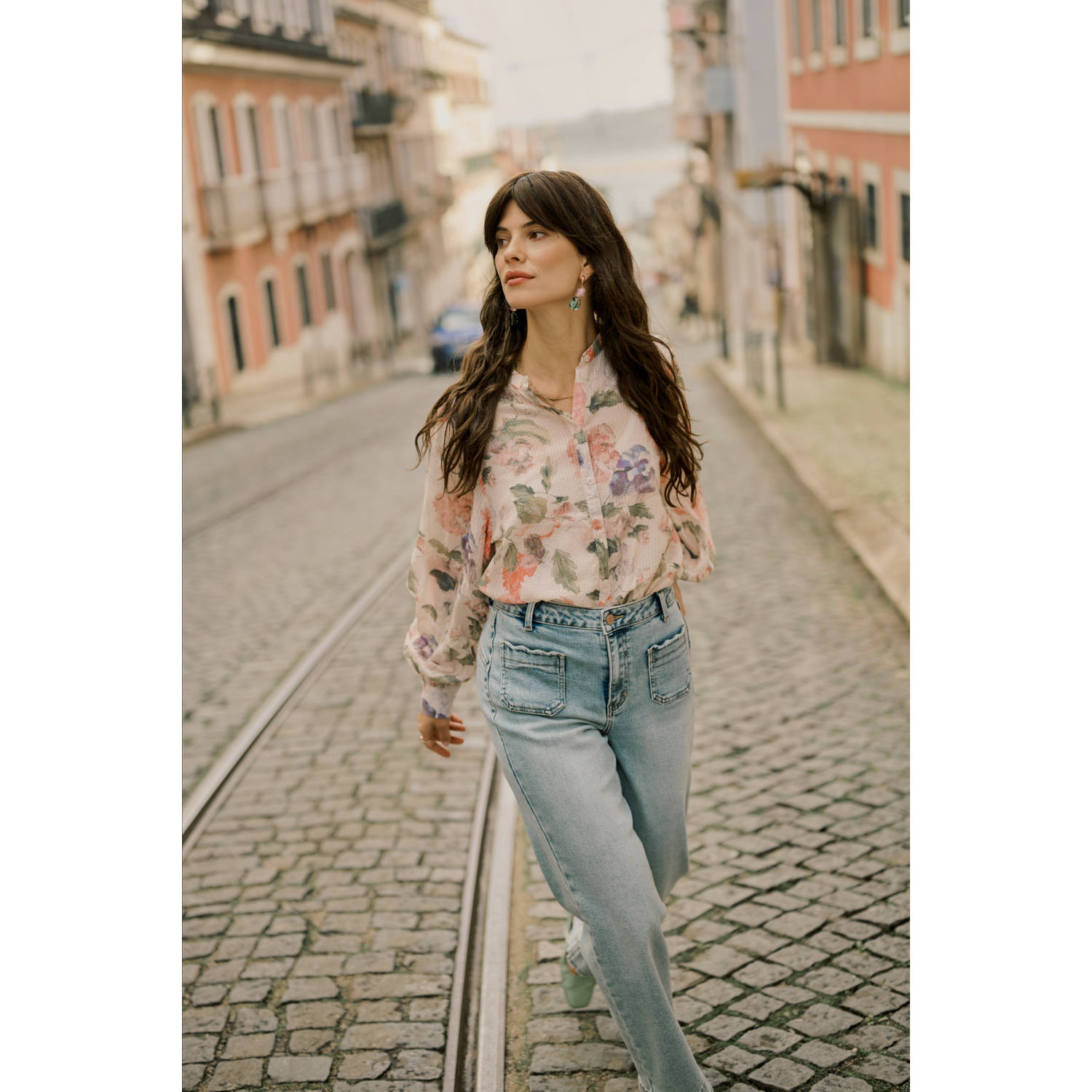 Cream medium blue denim