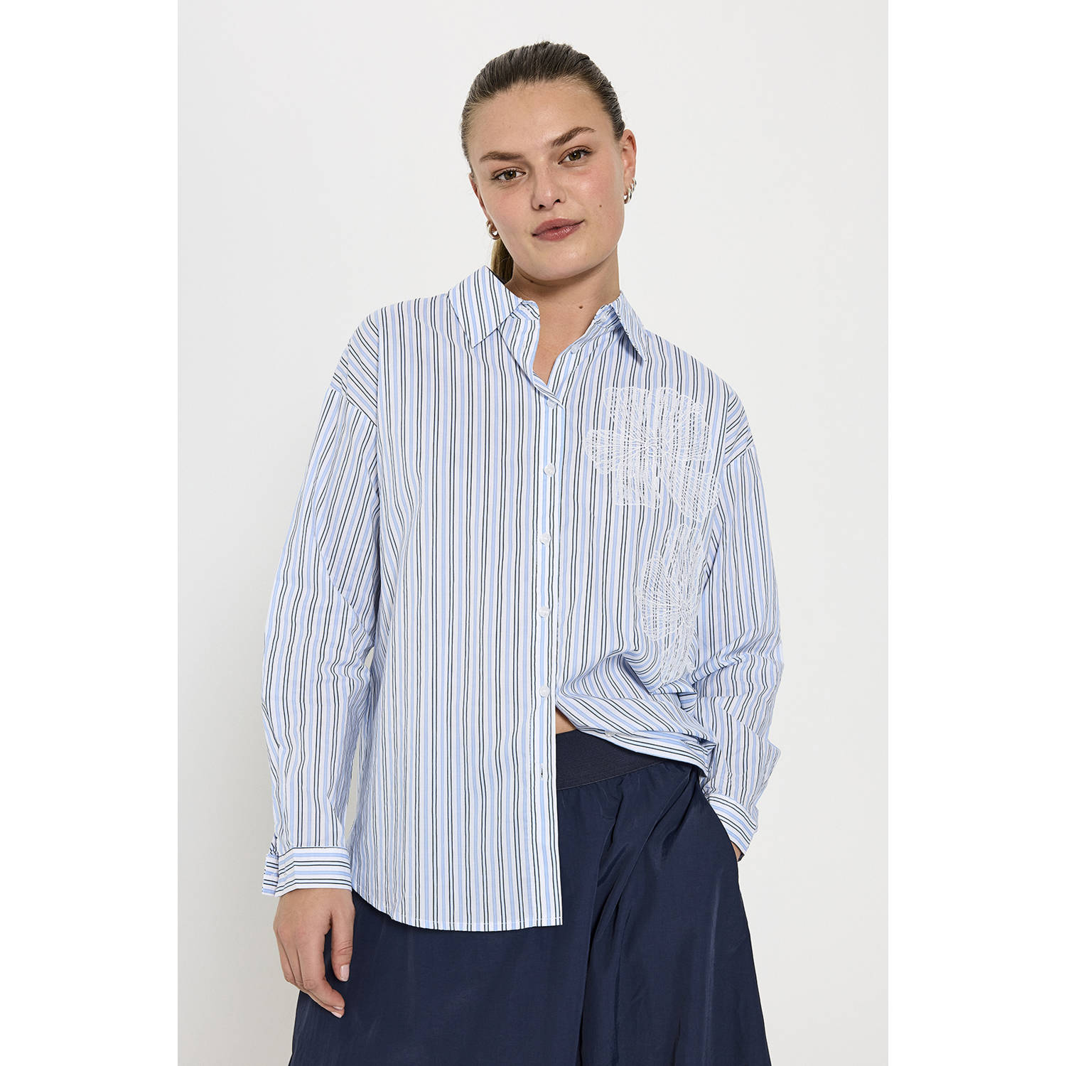 FREEQUENT blouse lichtblauw
