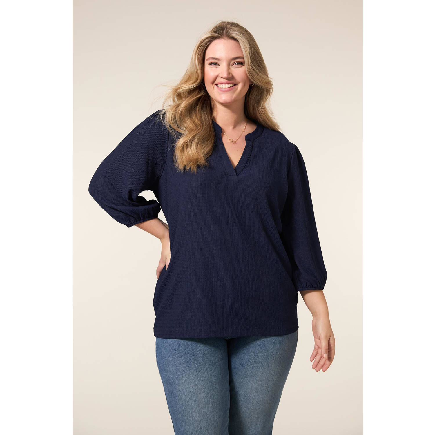 Miss Etam Plus top donkerblauw