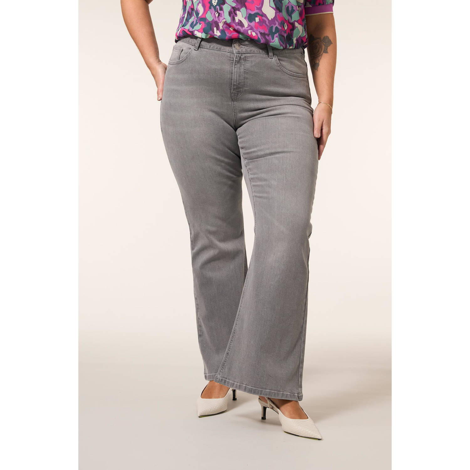 Miss Etam Plus high waist flared jeans grey denim