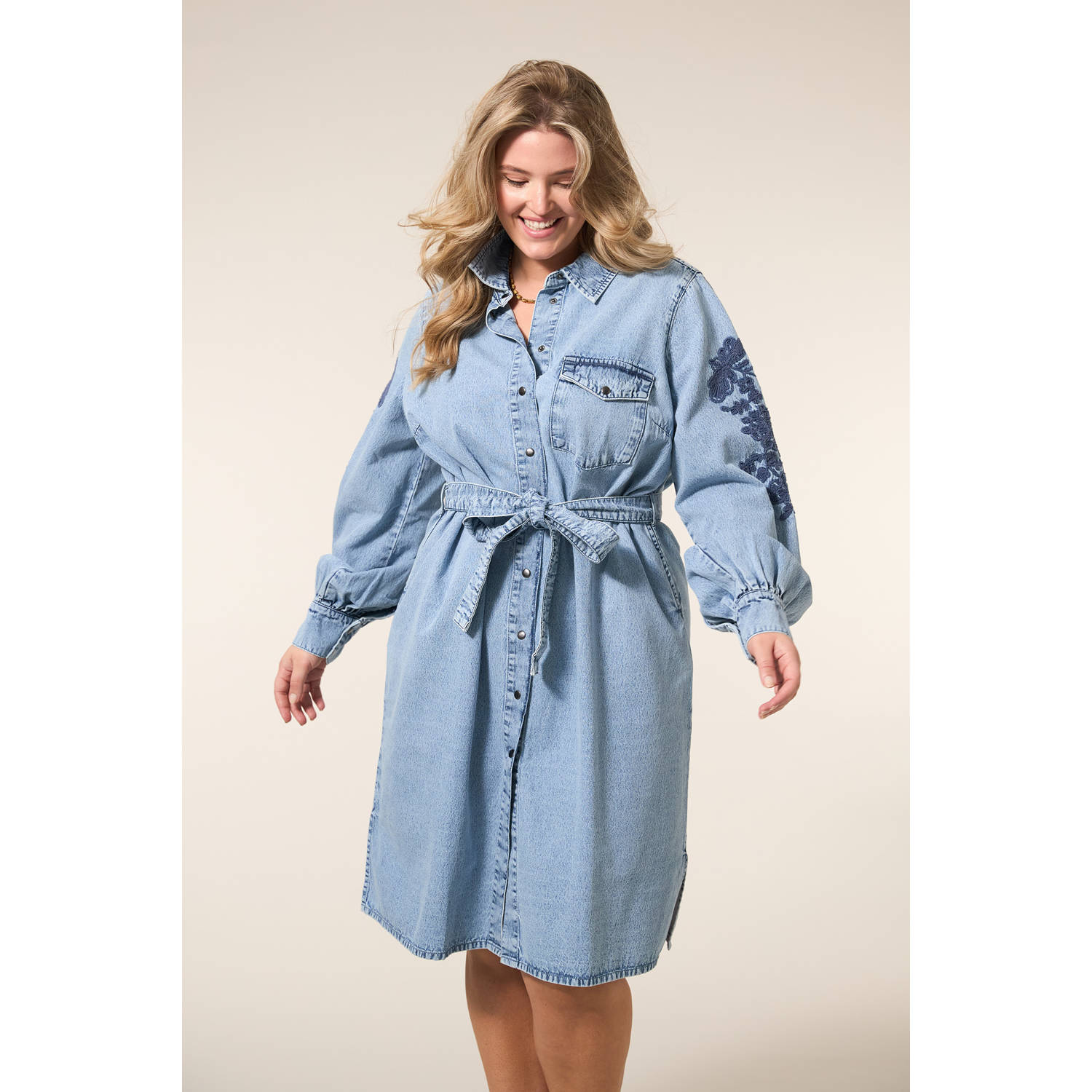 Miss Etam Plus spijkerjurk light blue denim